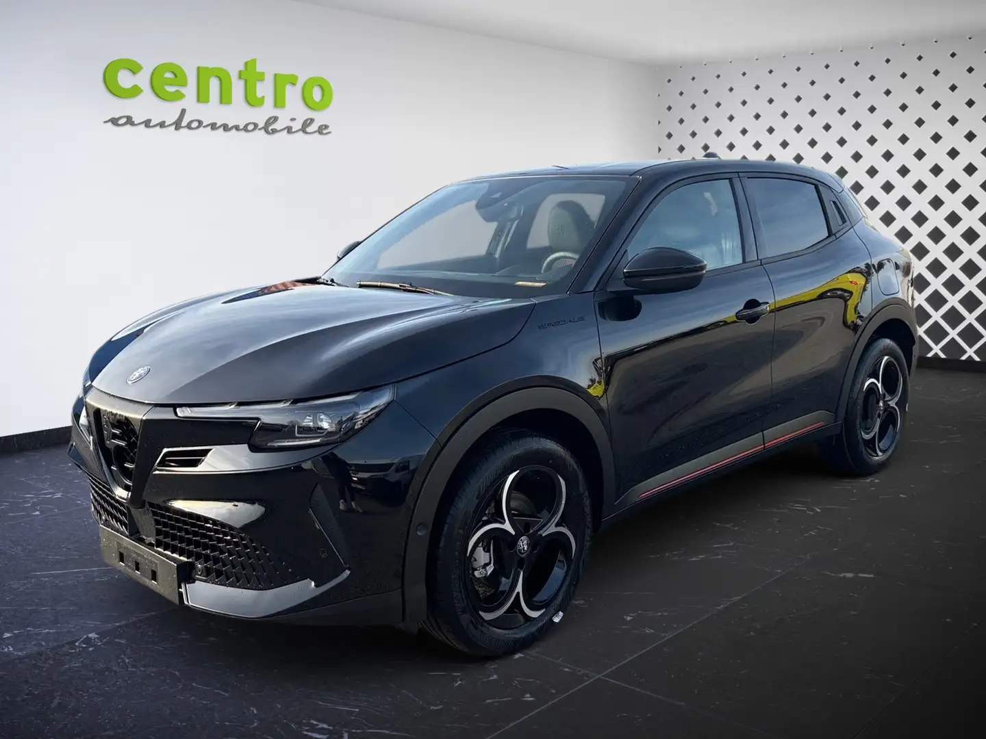 Alfa Romeo Junior Junior 1.2 VGT Ibrida Speciale Noir - 2