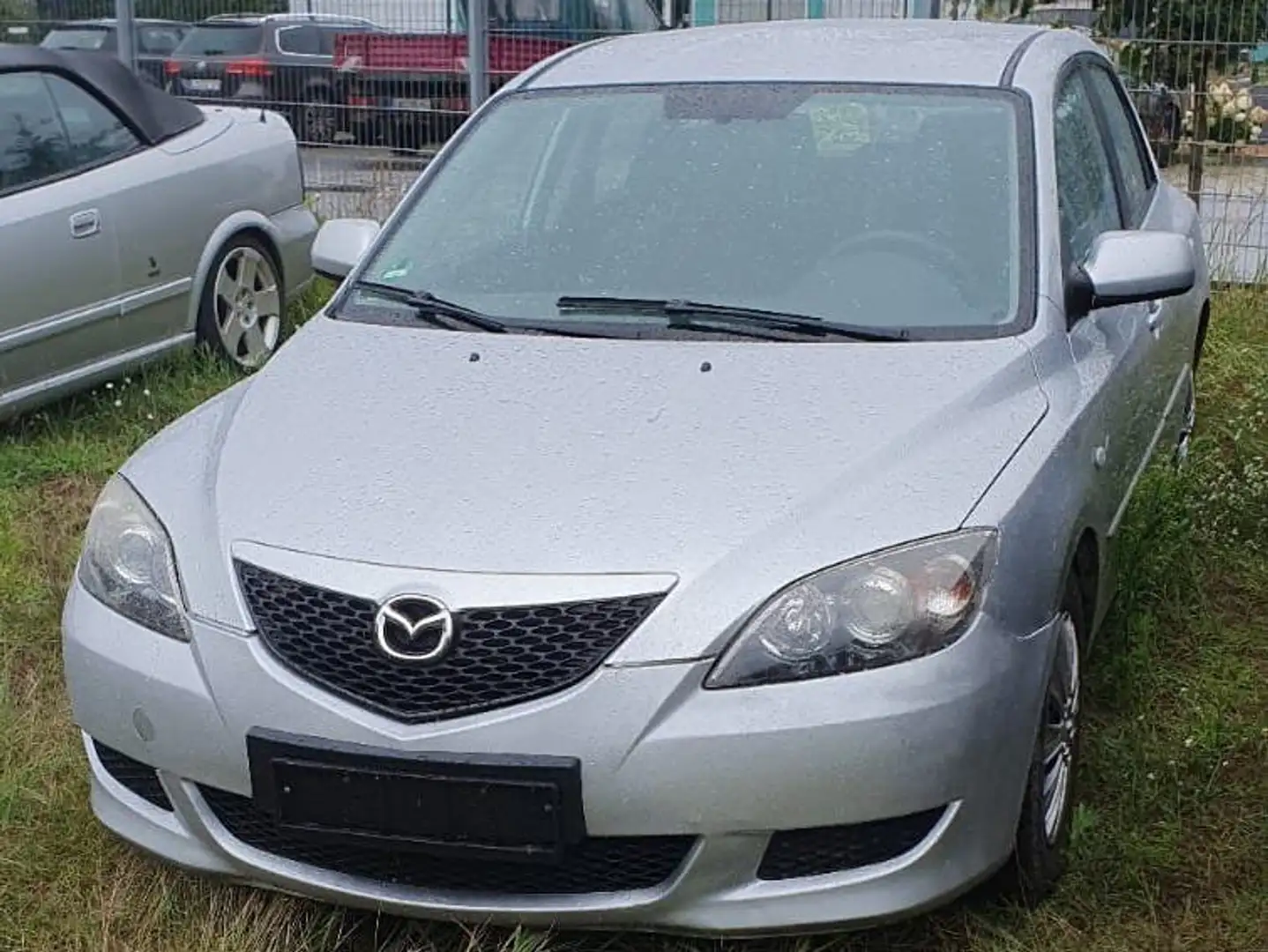 Mazda 3 3 Fließheck 1.6 Silber - 2