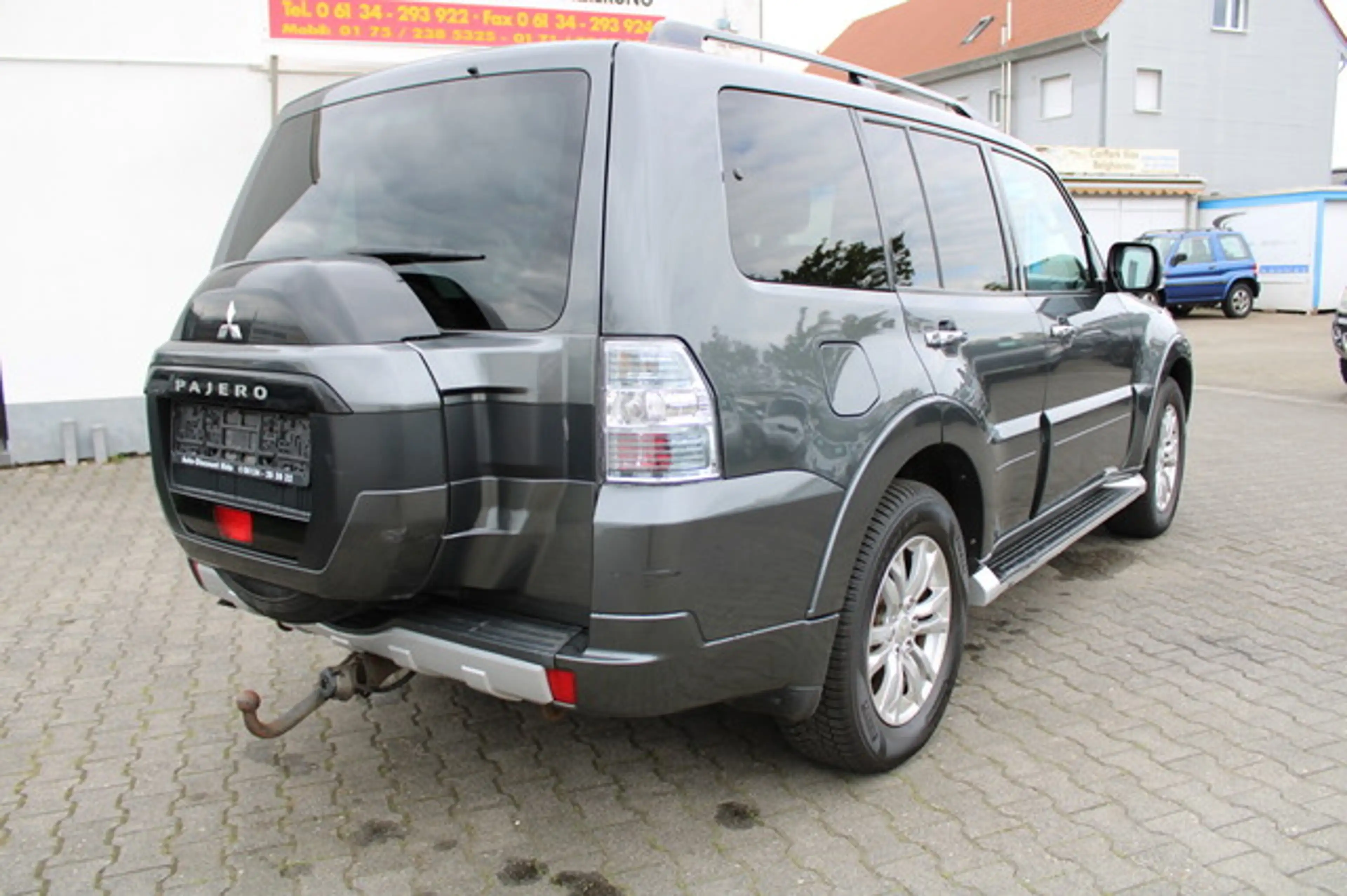 Mitsubishi Pajero 3.2 DI-D Instyle Top VOLL*7-Sitzer*Top Zustand — photo 9