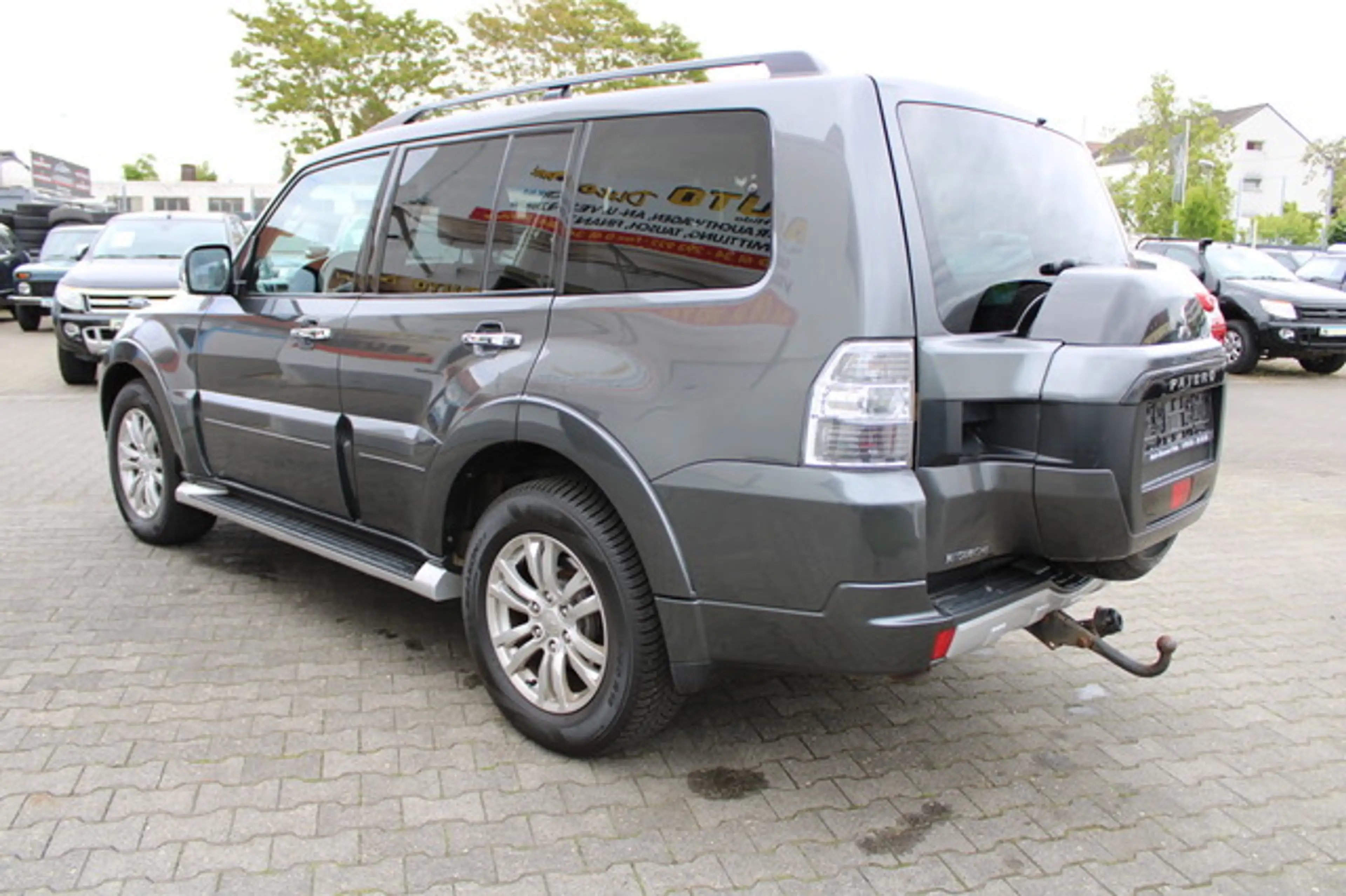 Mitsubishi Pajero 3.2 DI-D Instyle Top VOLL*7-Sitzer*Top Zustand — photo 5