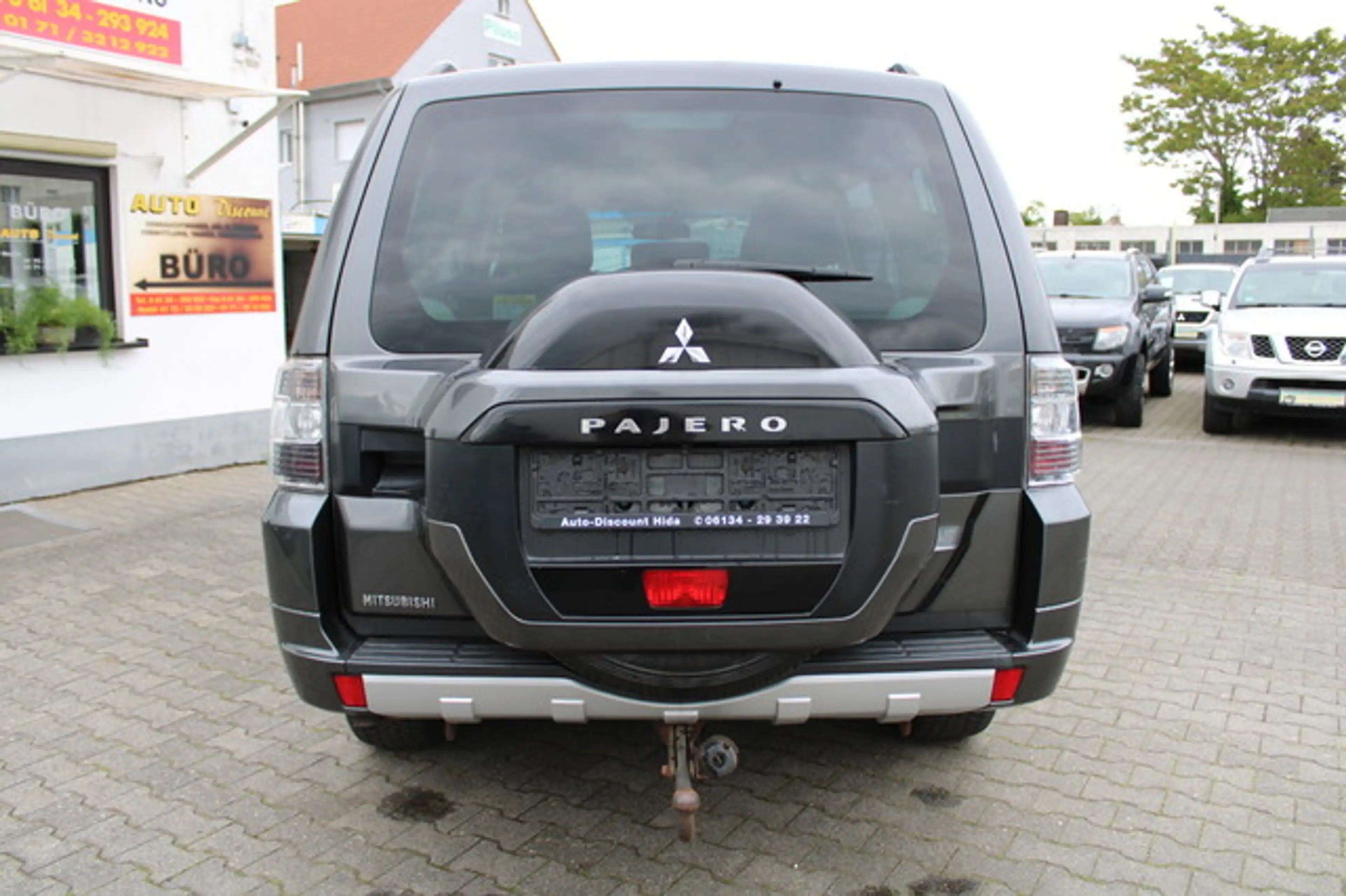 Mitsubishi Pajero 3.2 DI-D Instyle Top VOLL*7-Sitzer*Top Zustand — photo 6