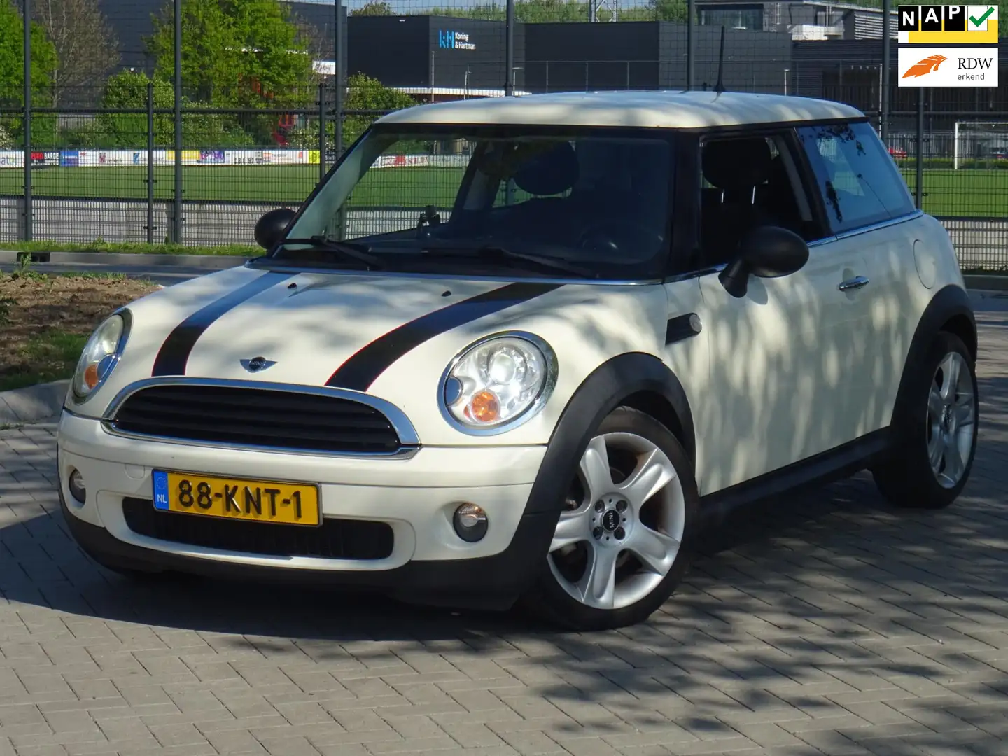 MINI One Mini 1.4 Business Line NAP/AIRCO/CRUISE/XENON/APK Blanc - 1