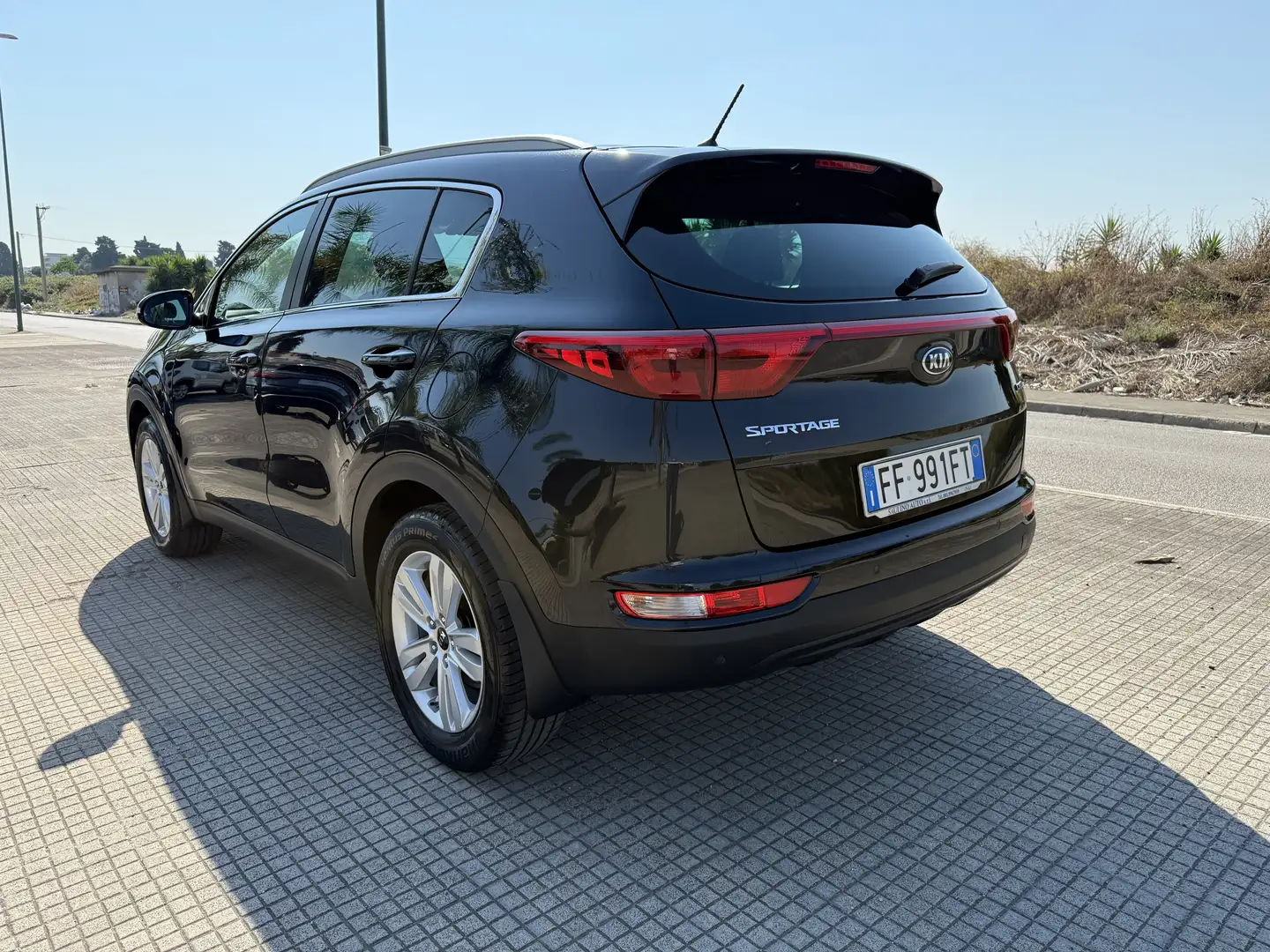 Kia Sportage 1.7 crdi Cool Navi 2wd 115cv my17 Noir - 2