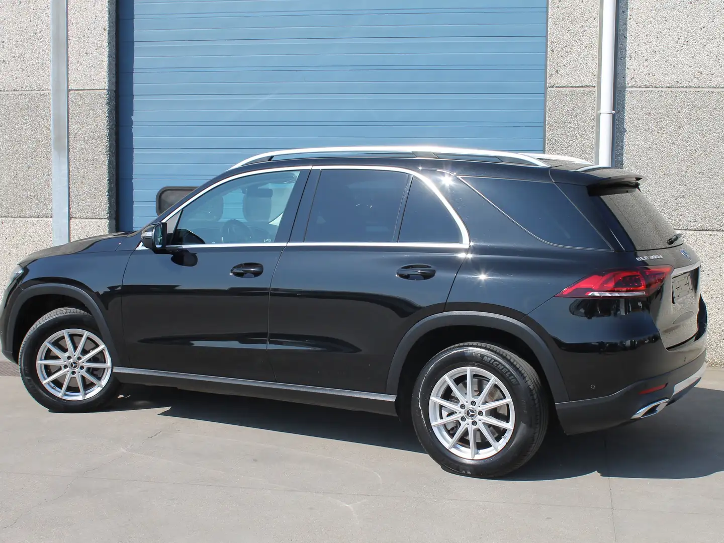 Mercedes-Benz GLE 300 d 4-Matic Negru - 2