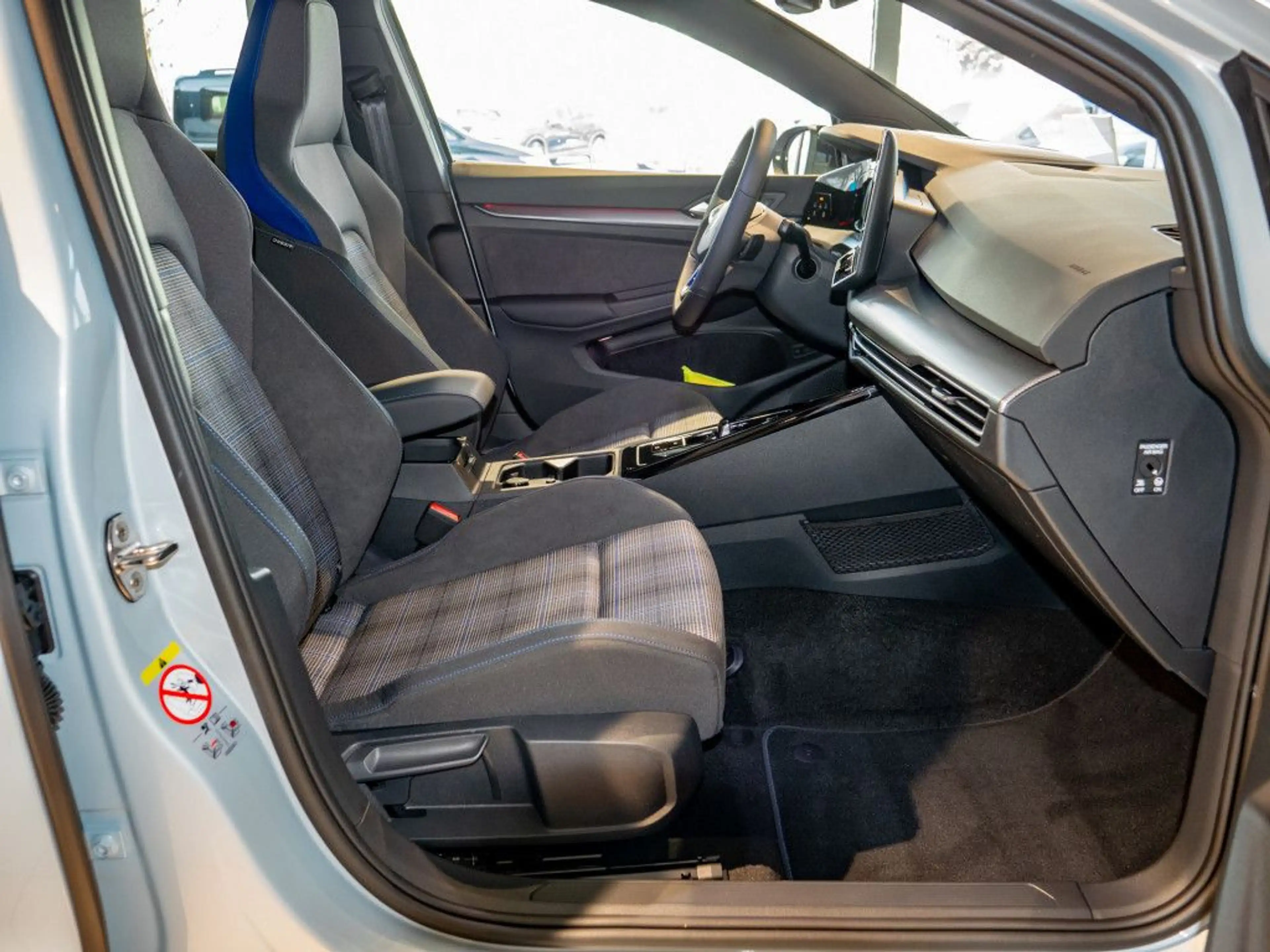 Volkswagen Golf GTE GTE 1,5 l eHybrid DSG — photo 3