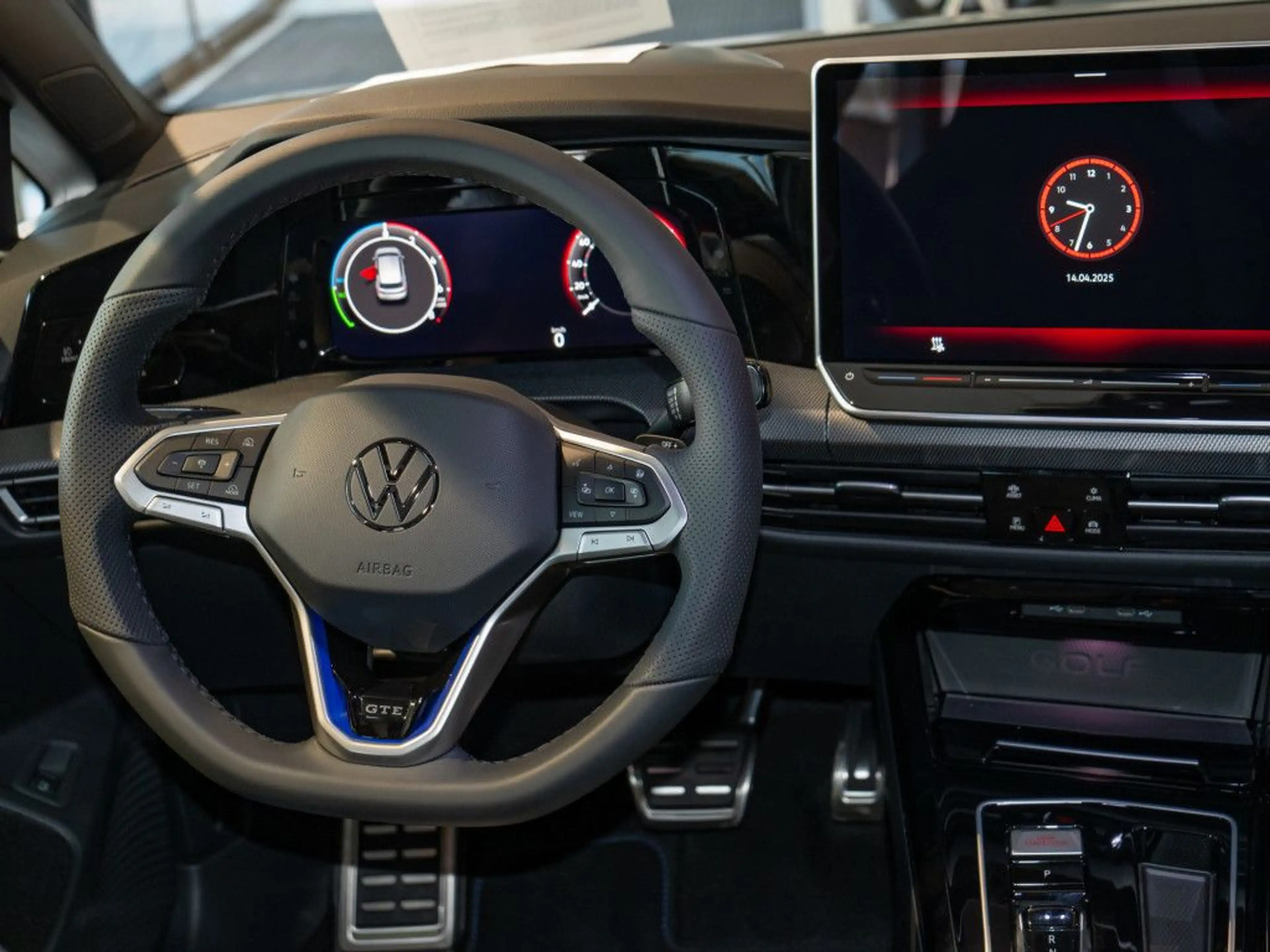 Volkswagen Golf GTE GTE 1,5 l eHybrid DSG — photo 9