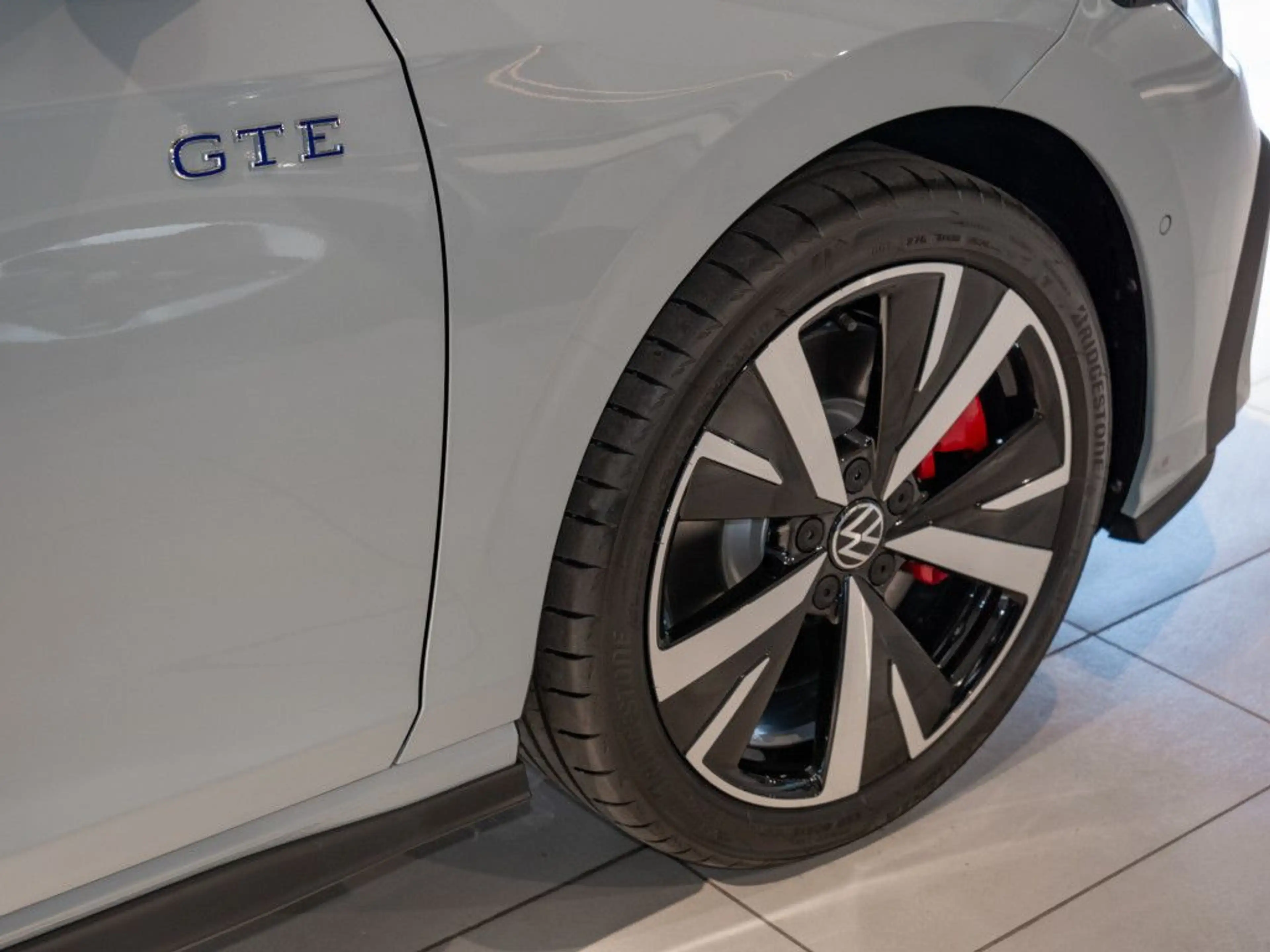 Volkswagen Golf GTE GTE 1,5 l eHybrid DSG — photo 6