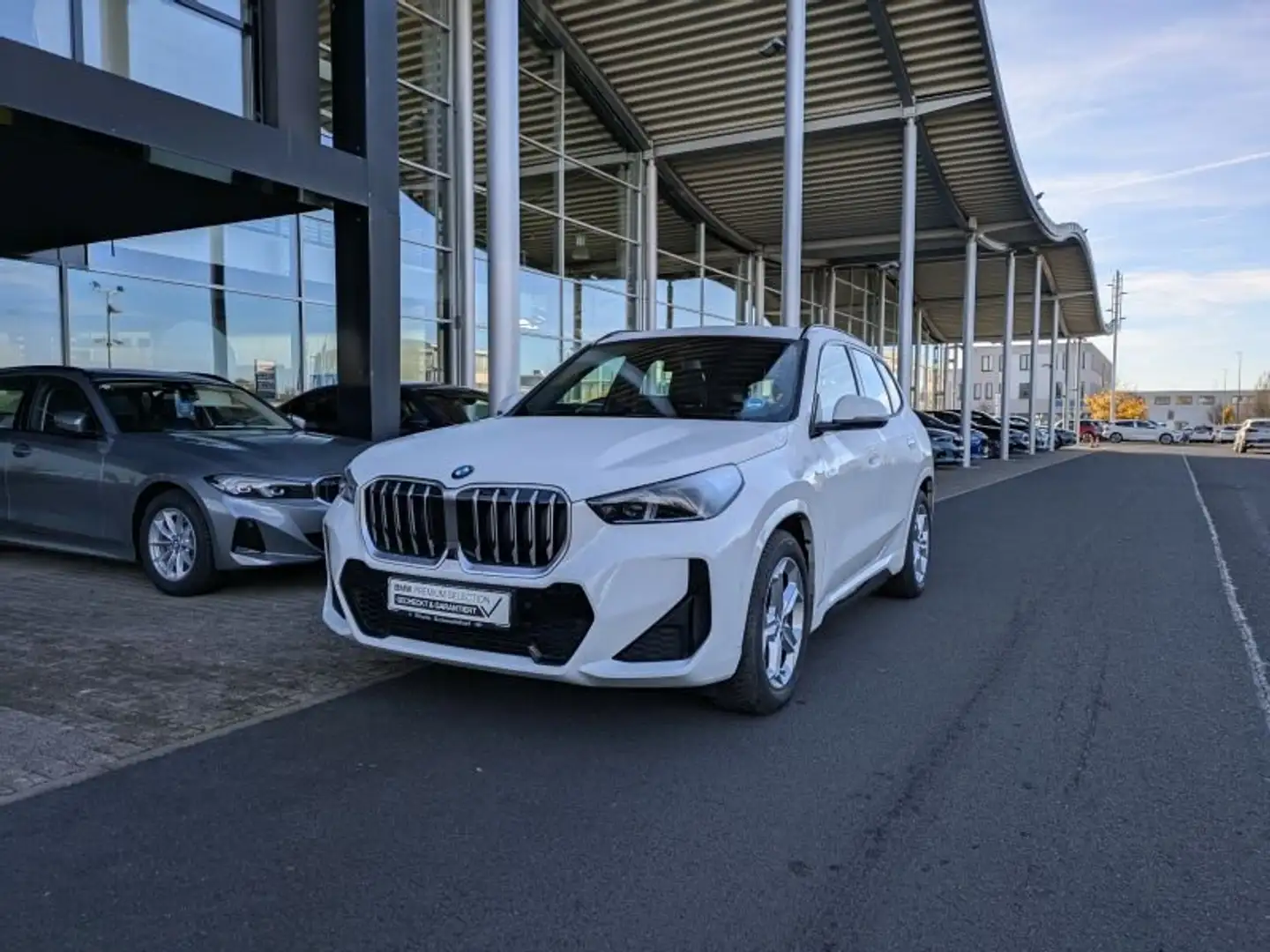 BMW X1 xDrive23d M Sport HeadUp. Navi. AHK. Blanc - 2