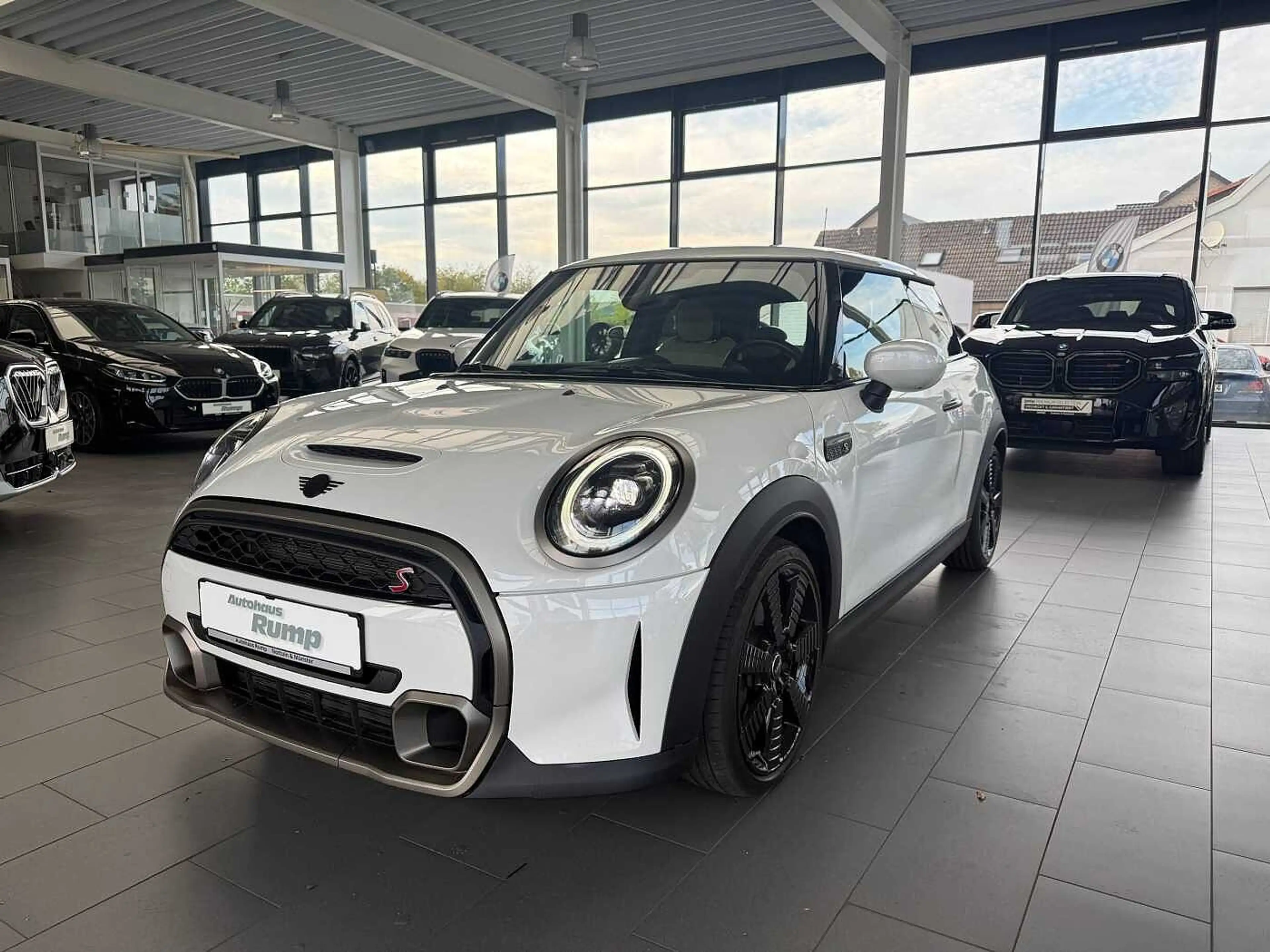 MINI Cooper S Resolute Edition Autom|Navi|LED|SHZ| CarPlay|LM18'