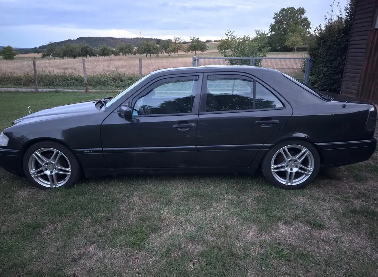 Mercedes-Benz C 180 Sport, foto 3