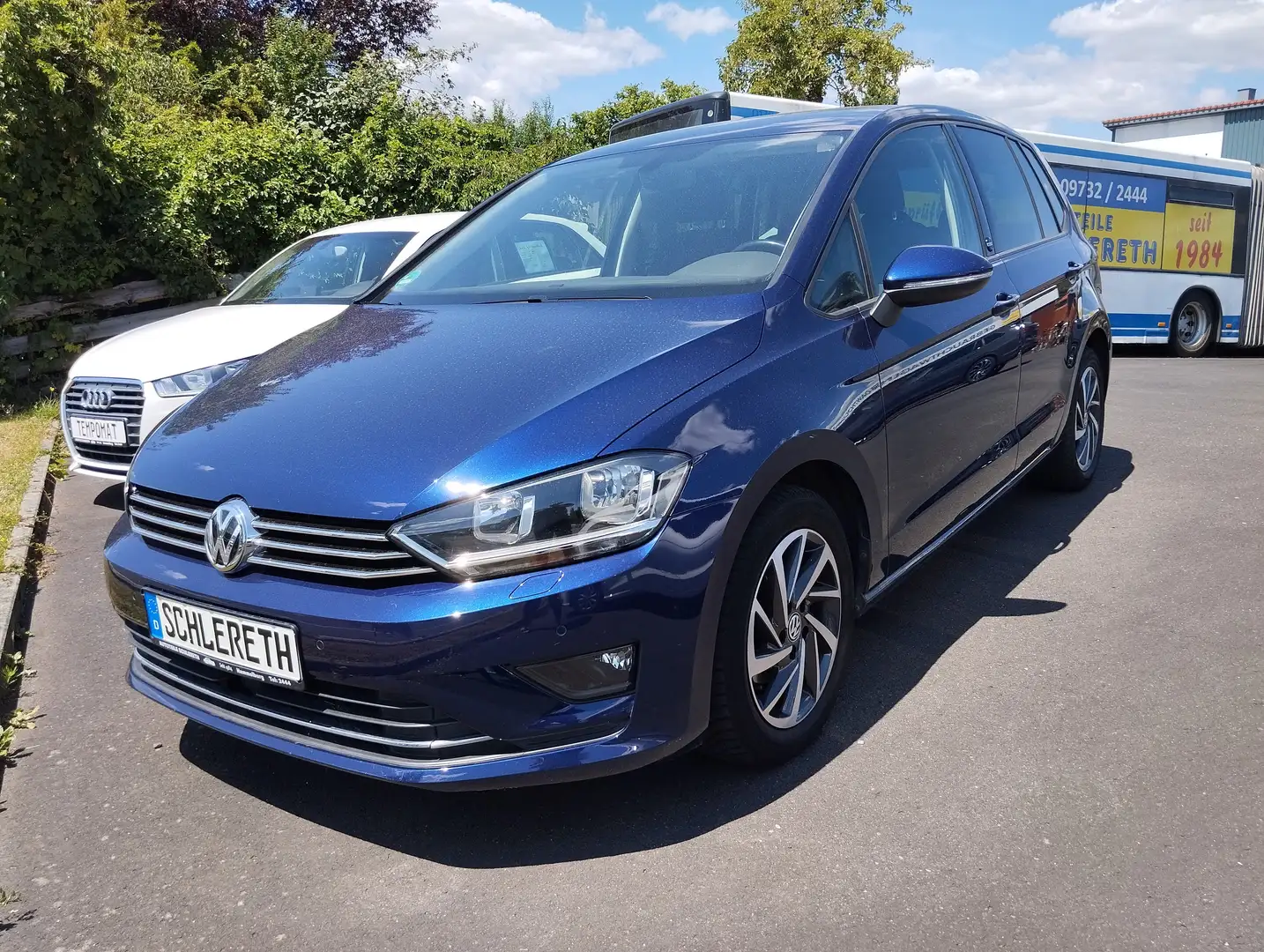 Volkswagen Golf Sportsvan Sound BMT, viele Extras, HU+AU NEU, AHK, 2. Hand Bleu - 1