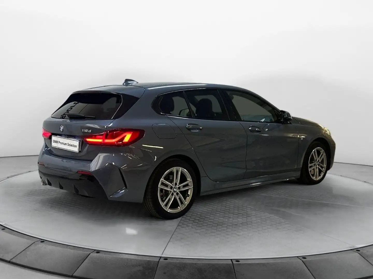 BMW 116 d Msport Gris - 2