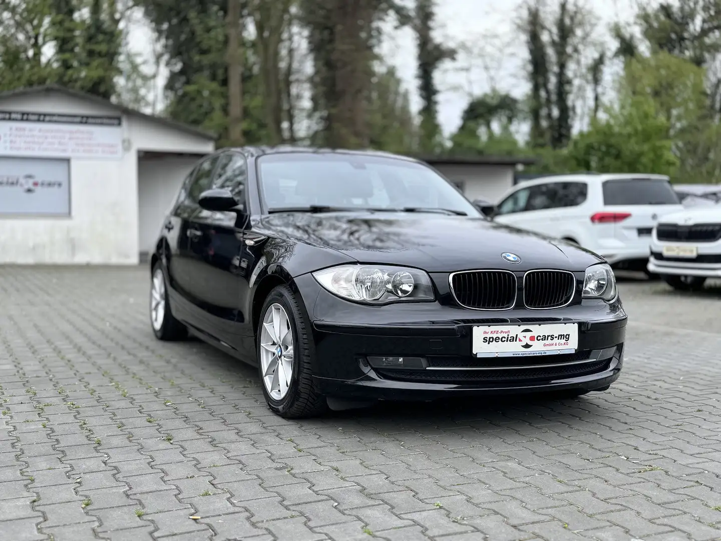 BMW 118 118d / Klima / Sitzheiizung / Steuerkette NEU Schwarz - 2