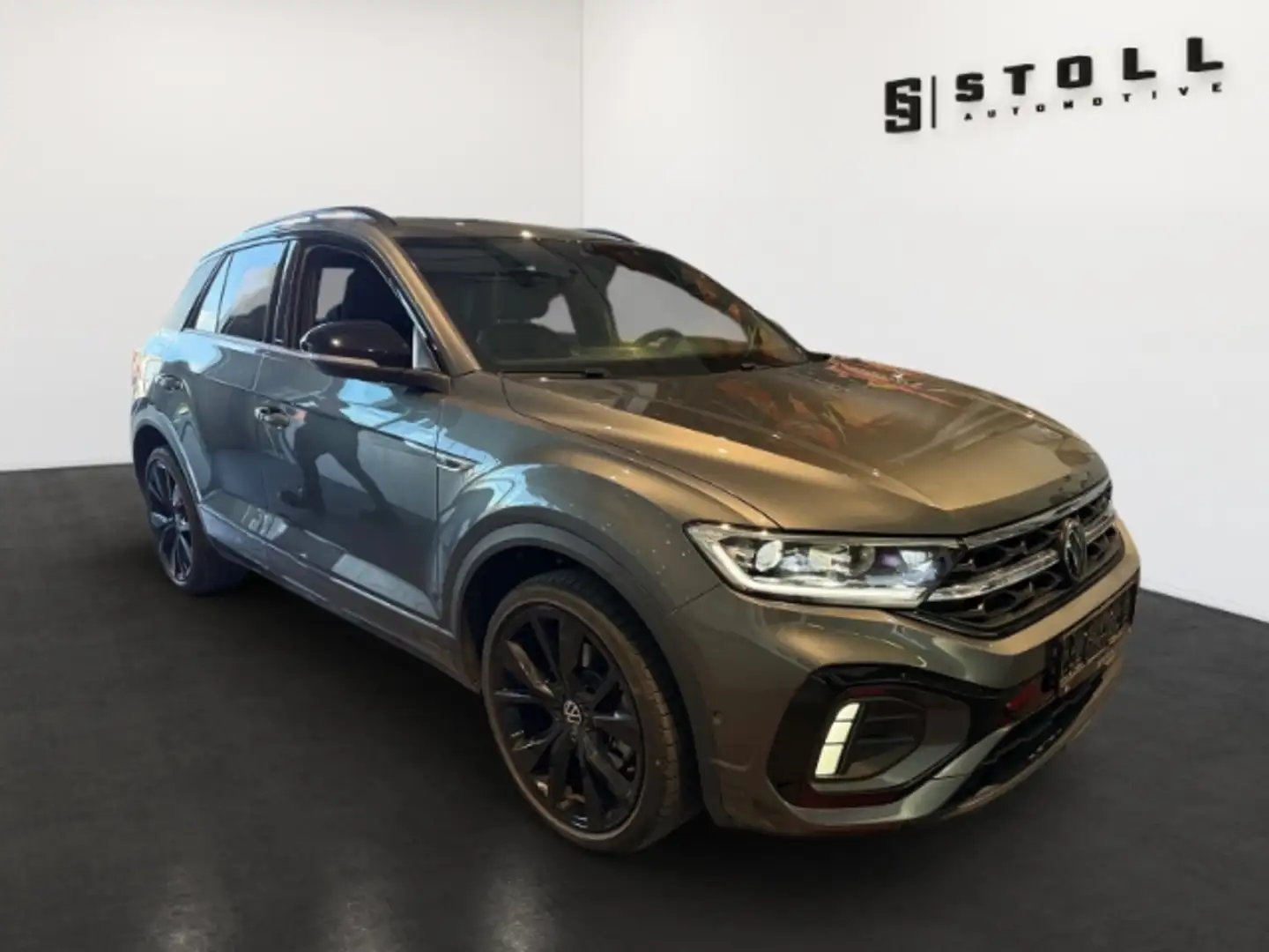 Volkswagen T-Roc 1.5 TSI DSG R-Line BlackStyle+Pano+19+++ Grau - 2