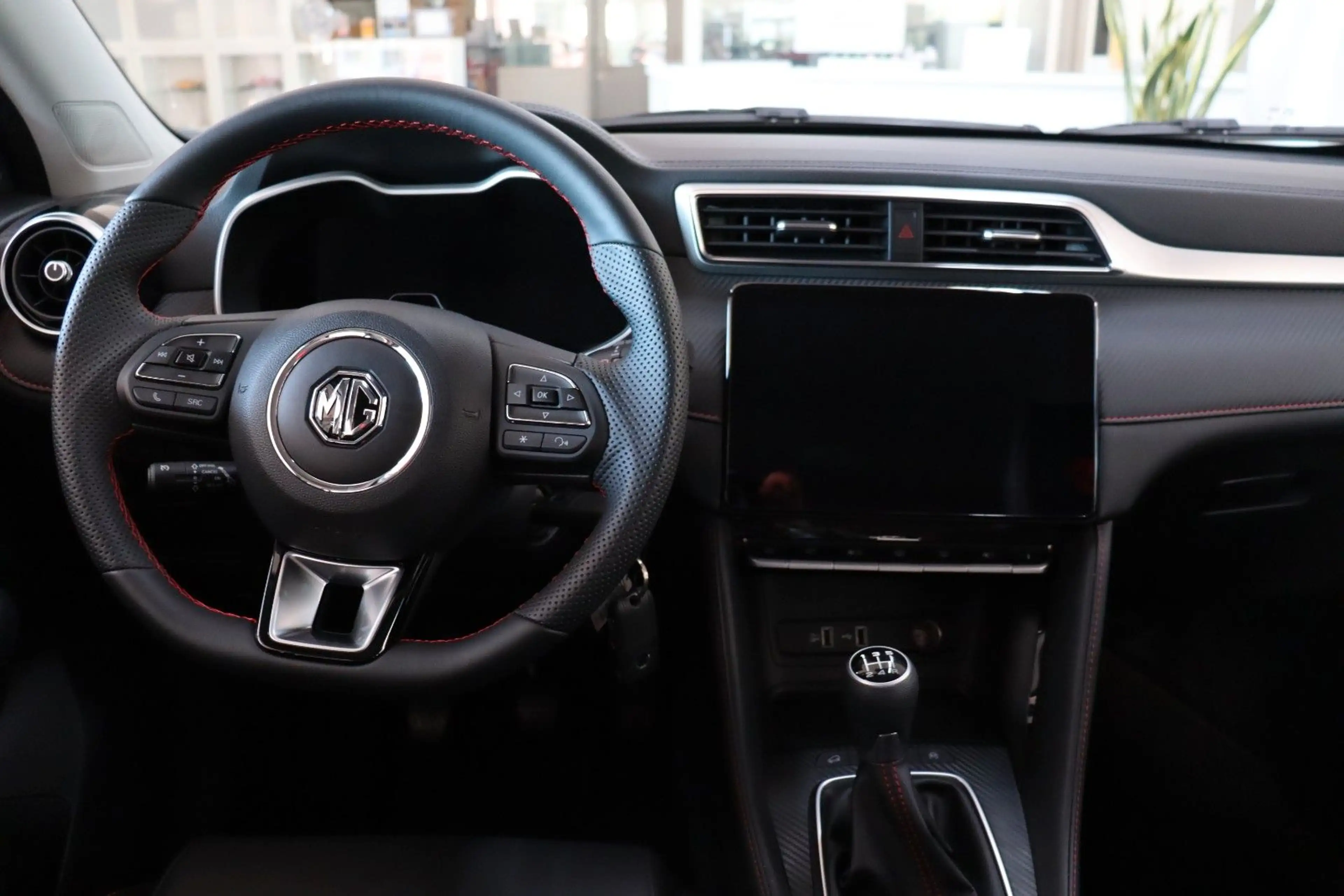 MG ZS 1.5 Luxury Leder SHZ Navi 360° Virtual SOFORT — photo 10