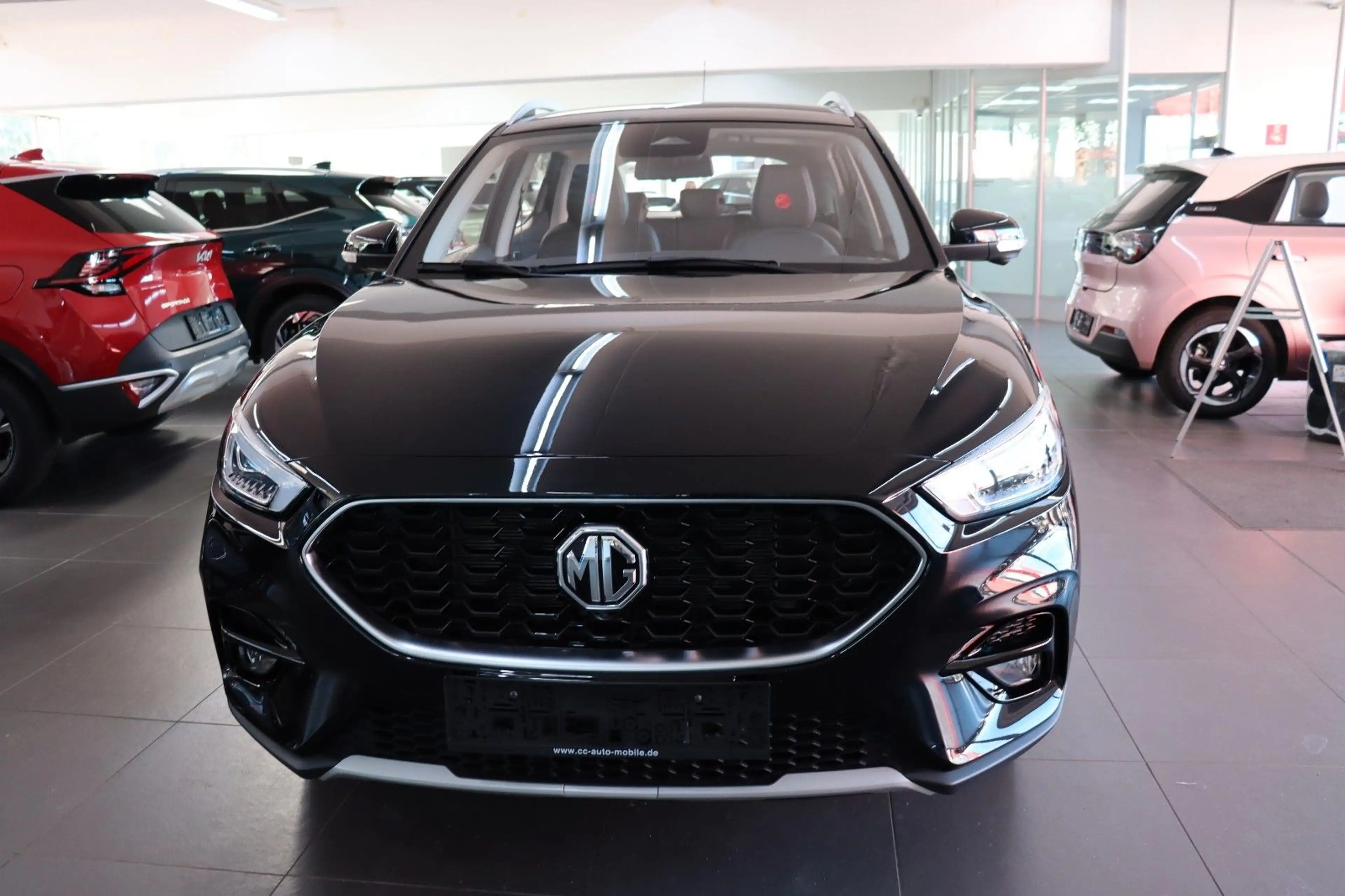 MG ZS 1.5 Luxury Leder SHZ Navi 360° Virtual SOFORT — photo 2