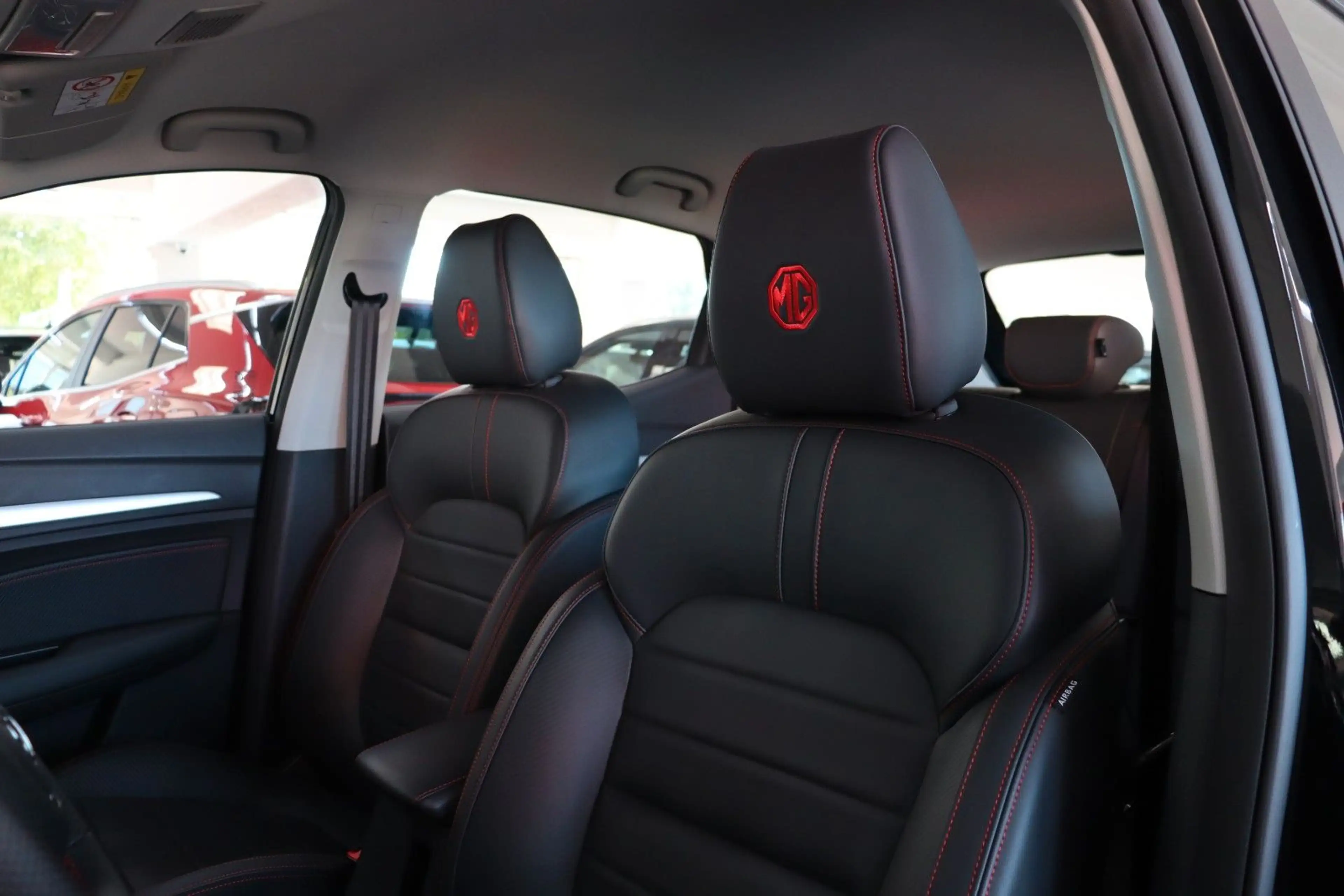MG ZS 1.5 Luxury Leder SHZ Navi 360° Virtual SOFORT — photo 13