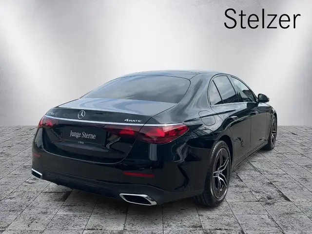 Mercedes-Benz E 220 d 4MATIC MBUX Superscreen AMG Night FAP Ansicht 5