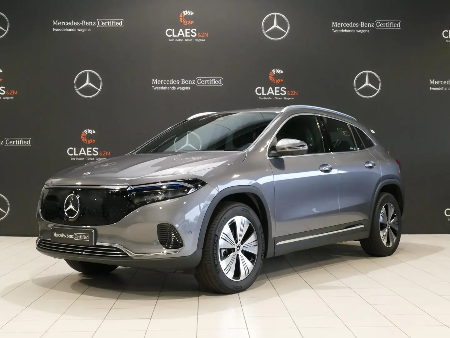 Mercedes-Benz EQA 300 4MATIC Luxury Line DOS 7982 2 x onderhoud inbegrep Gris - 1