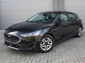 1.0 Connected *CARPLAY / VERWARMD STUUR & ZETELS*