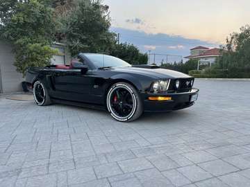GT Cabrio 300cv