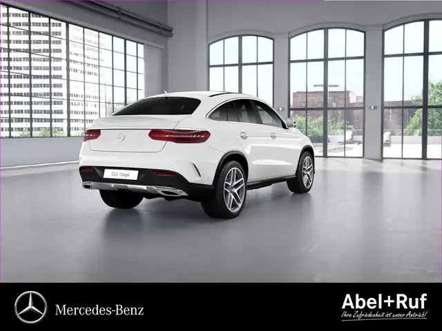 Mercedes-Benz GLE view 4