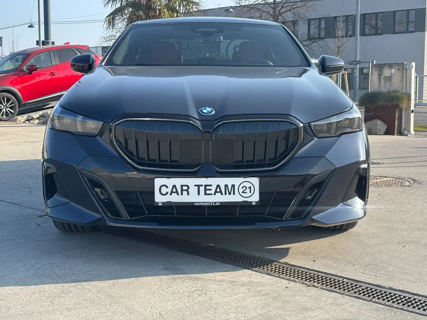 BMW 550 550 e xDrive M Sport Pro Schwarz - 1