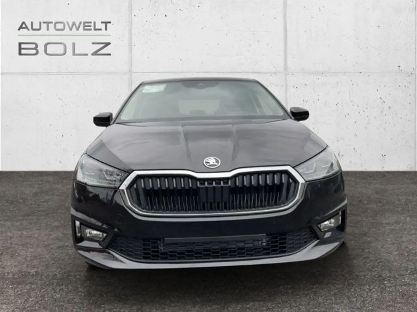 Skoda Fabia Tour 1.0 TSI Navi digiCock LED ACC Klima F Schwarz - 2