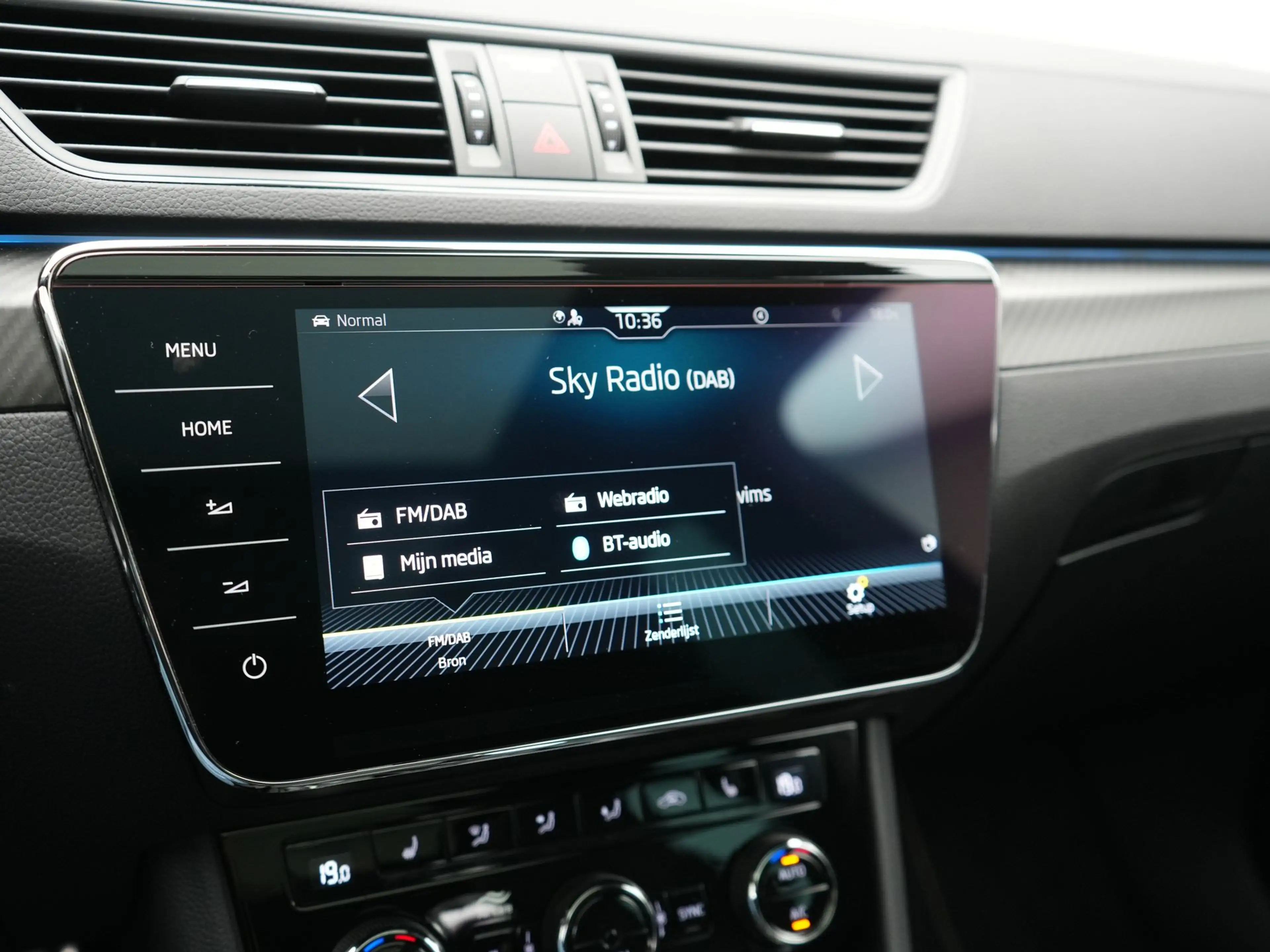 Skoda Superb Combi 1.4 TSI iV Sportline Business PHEV 218pk Dea — photo 35