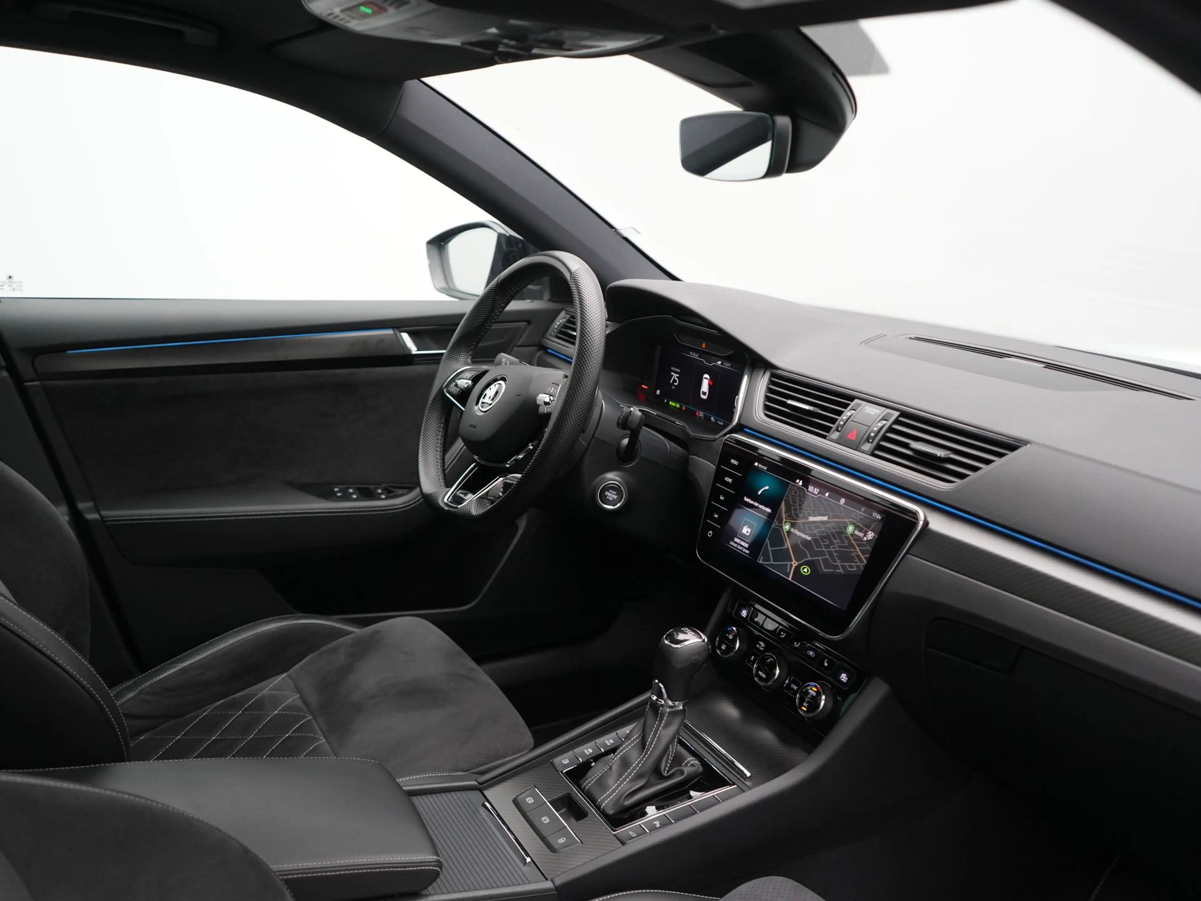 Skoda Superb Combi 1.4 TSI iV Sportline Business PHEV 218pk Dea — photo 5