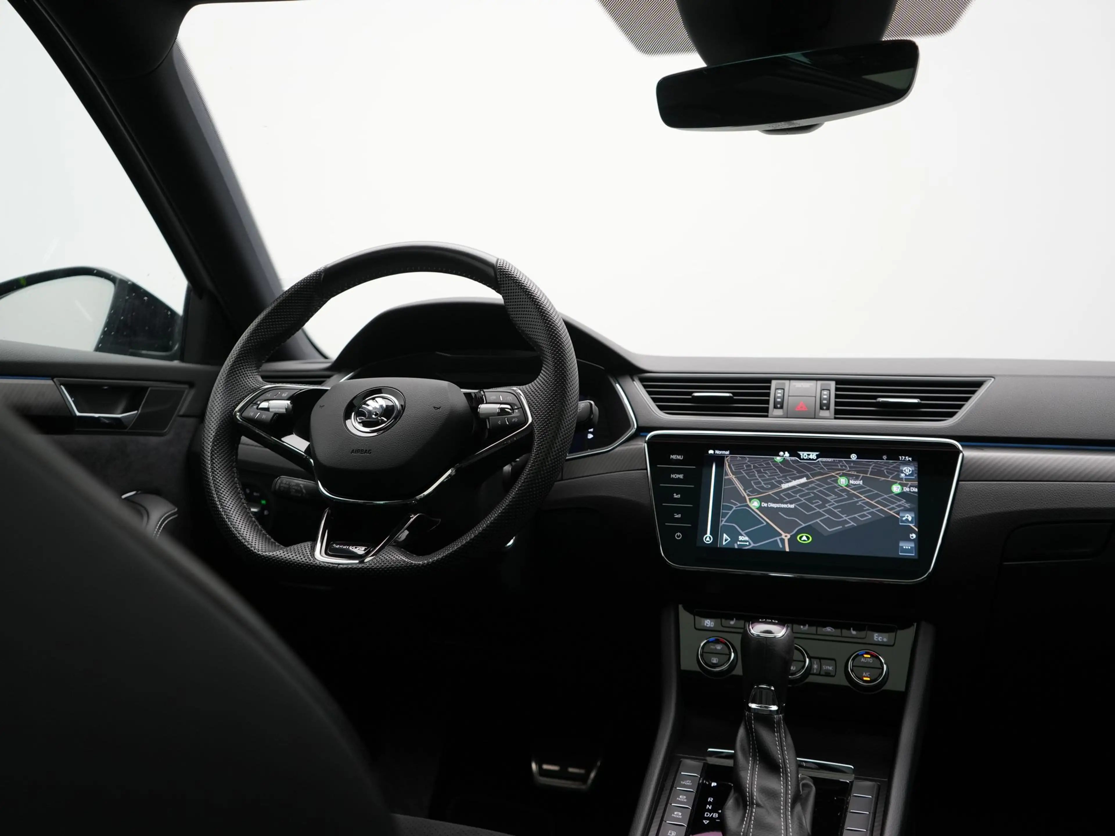 Skoda Superb Combi 1.4 TSI iV Sportline Business PHEV 218pk Dea — photo 28
