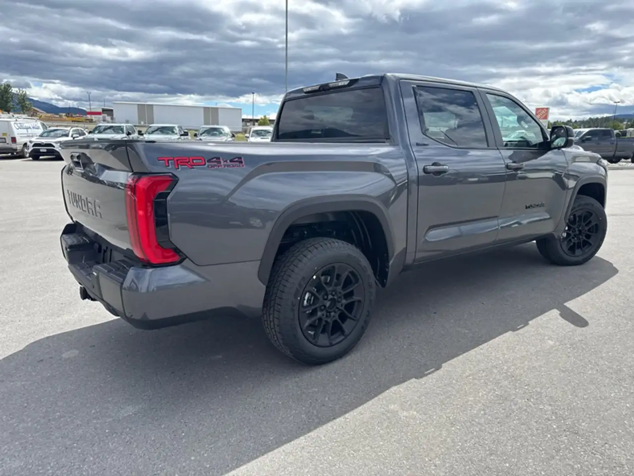 Toyota Tundra снимка Toyota Tundra