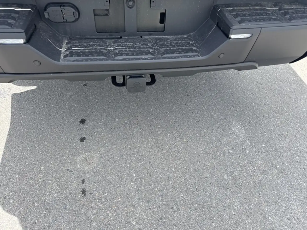 Toyota Tundra снимка Toyota Tundra