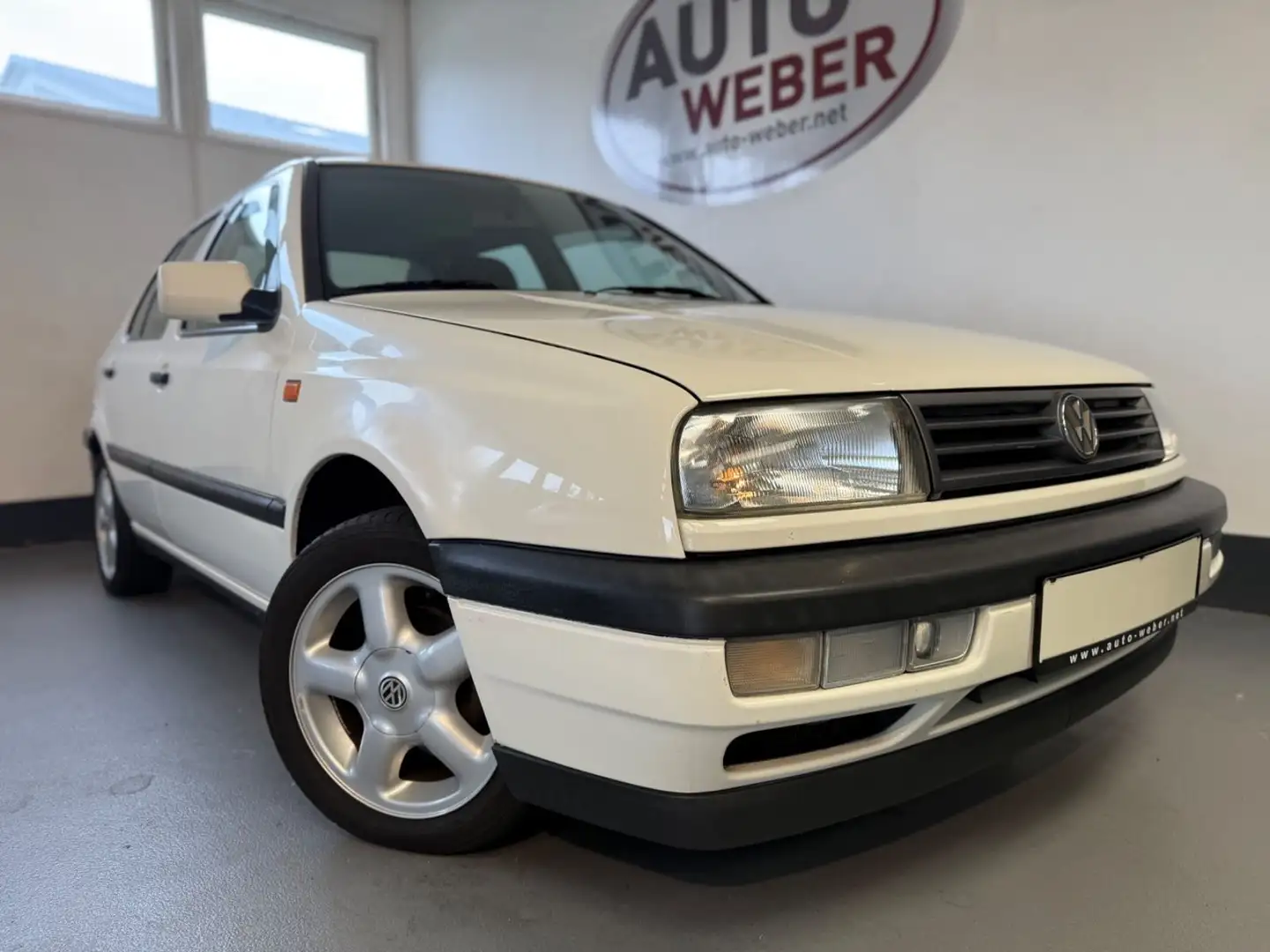 Volkswagen Vento VENTO*1.8 GL*AUTOMATIK*H-KENNZ.*OPA´S LIEBLING* Bianco - 1