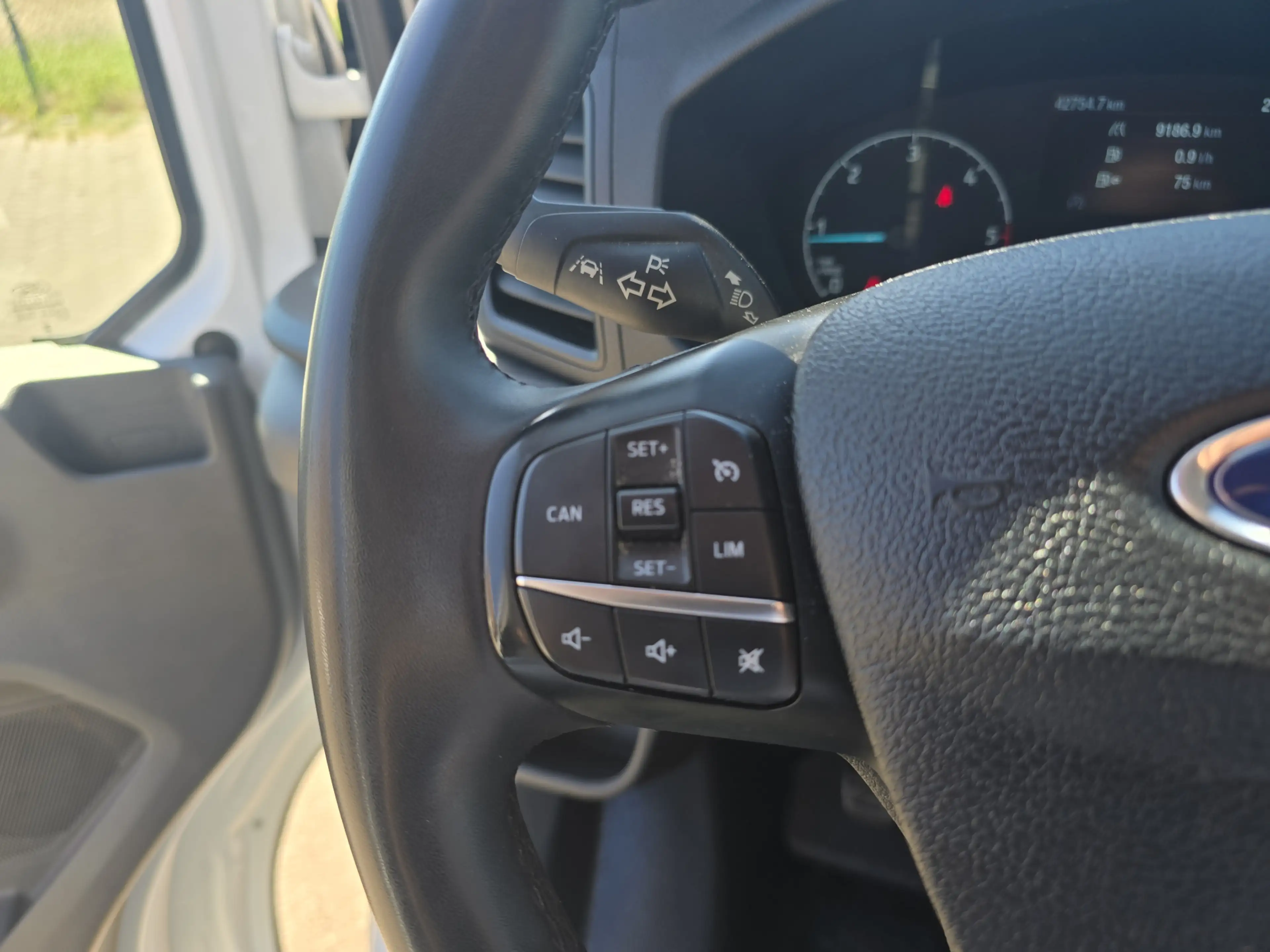 Ford Transit 350 2.0 TDCI L4 H3 Trend RWD - 170 Pk - Euro 6 - P — photo 23