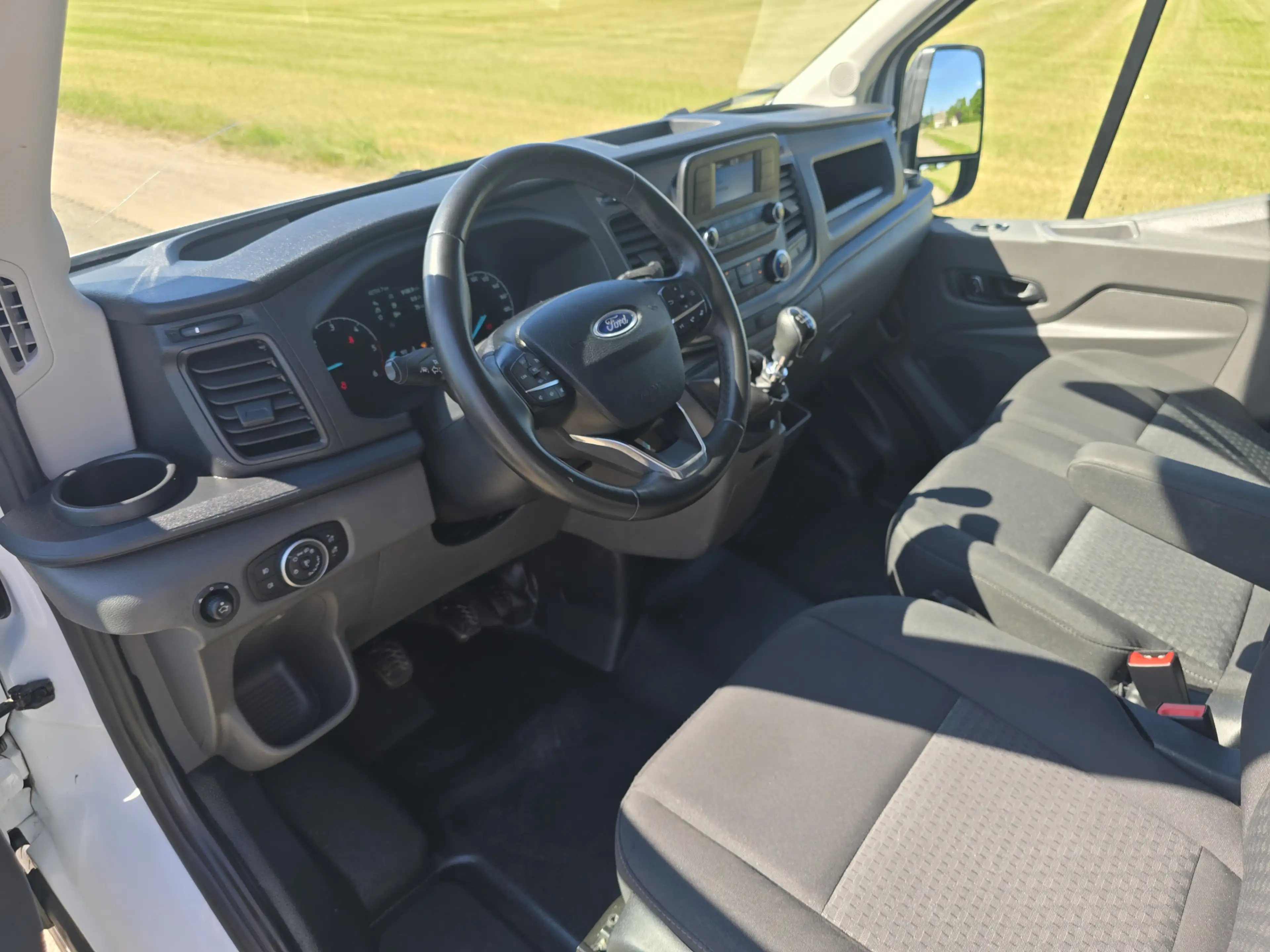 Ford Transit 350 2.0 TDCI L4 H3 Trend RWD - 170 Pk - Euro 6 - P — photo 21