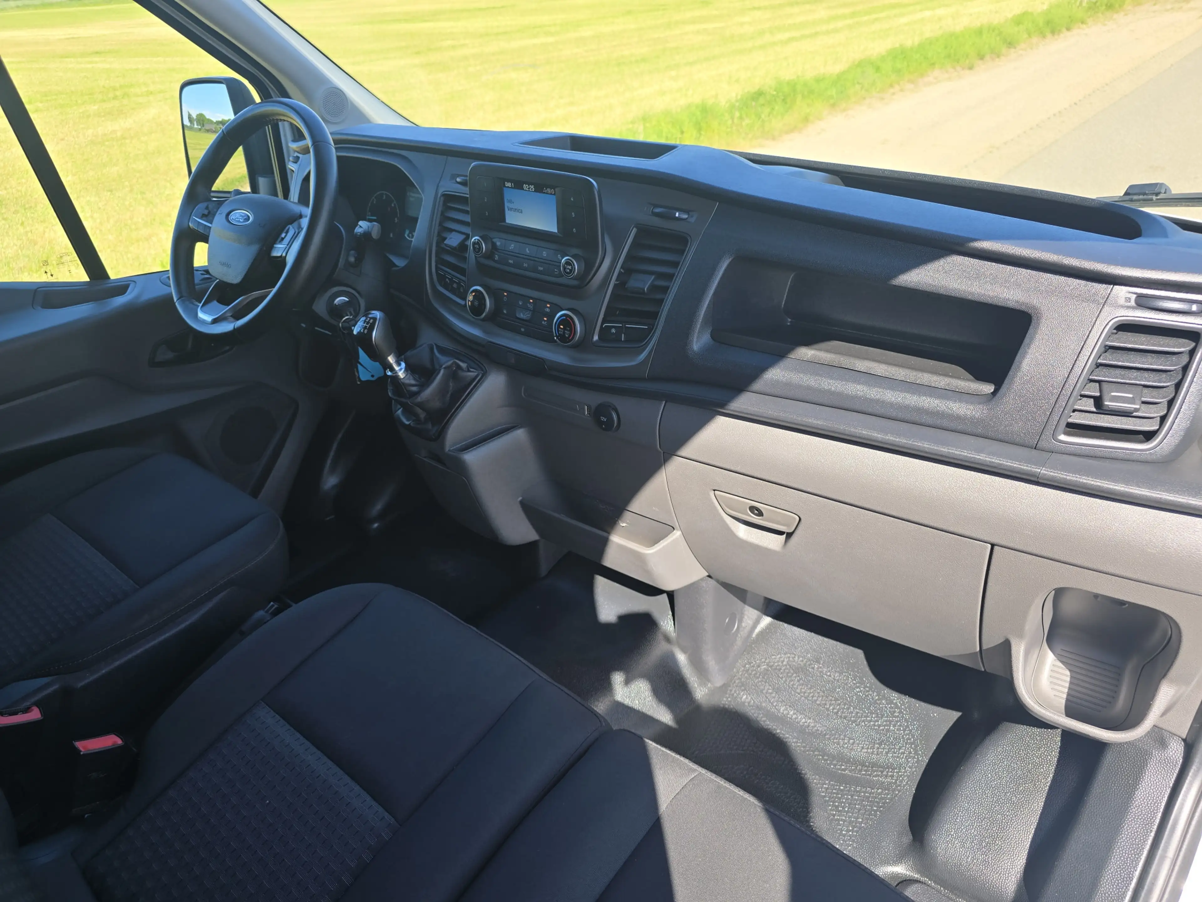 Ford Transit 350 2.0 TDCI L4 H3 Trend RWD - 170 Pk - Euro 6 - P — photo 13