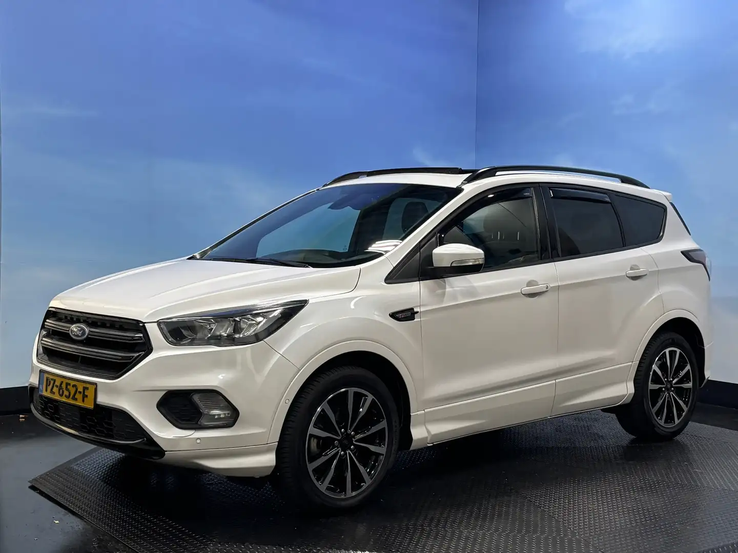 Ford Kuga 1.5 EcoBoost ST Line Navi | Clima | Pano | Trekhaa Wit - 2