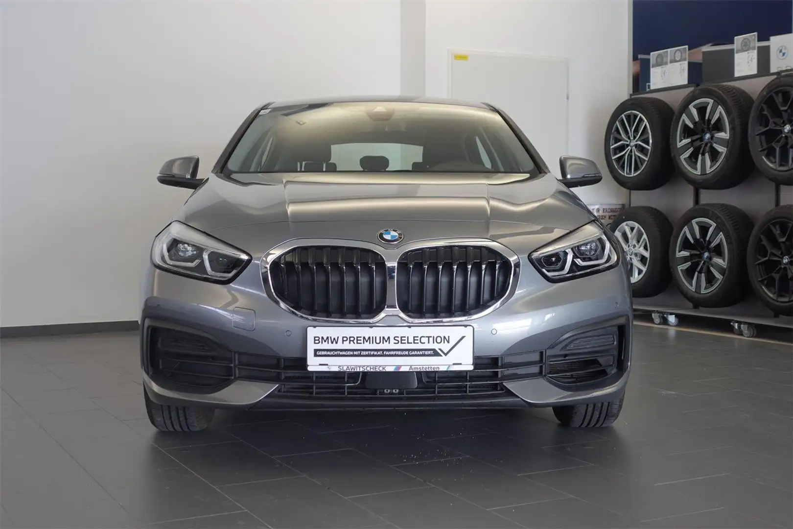 BMW 116 i 5-Türer F40 Gris - 2