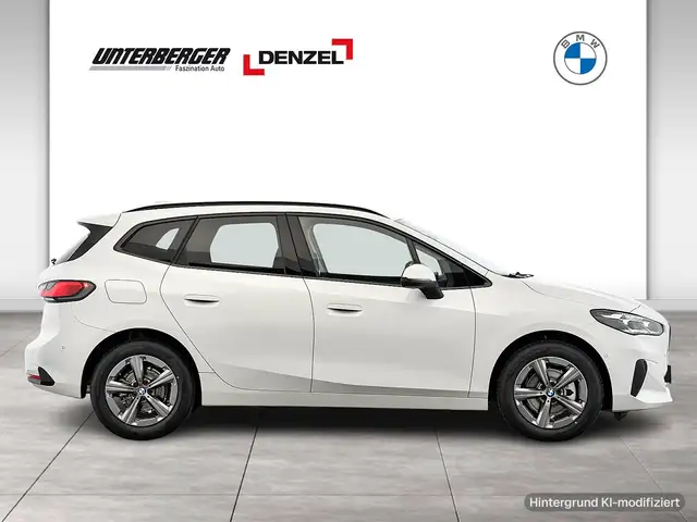 BMW 2 Series view 4