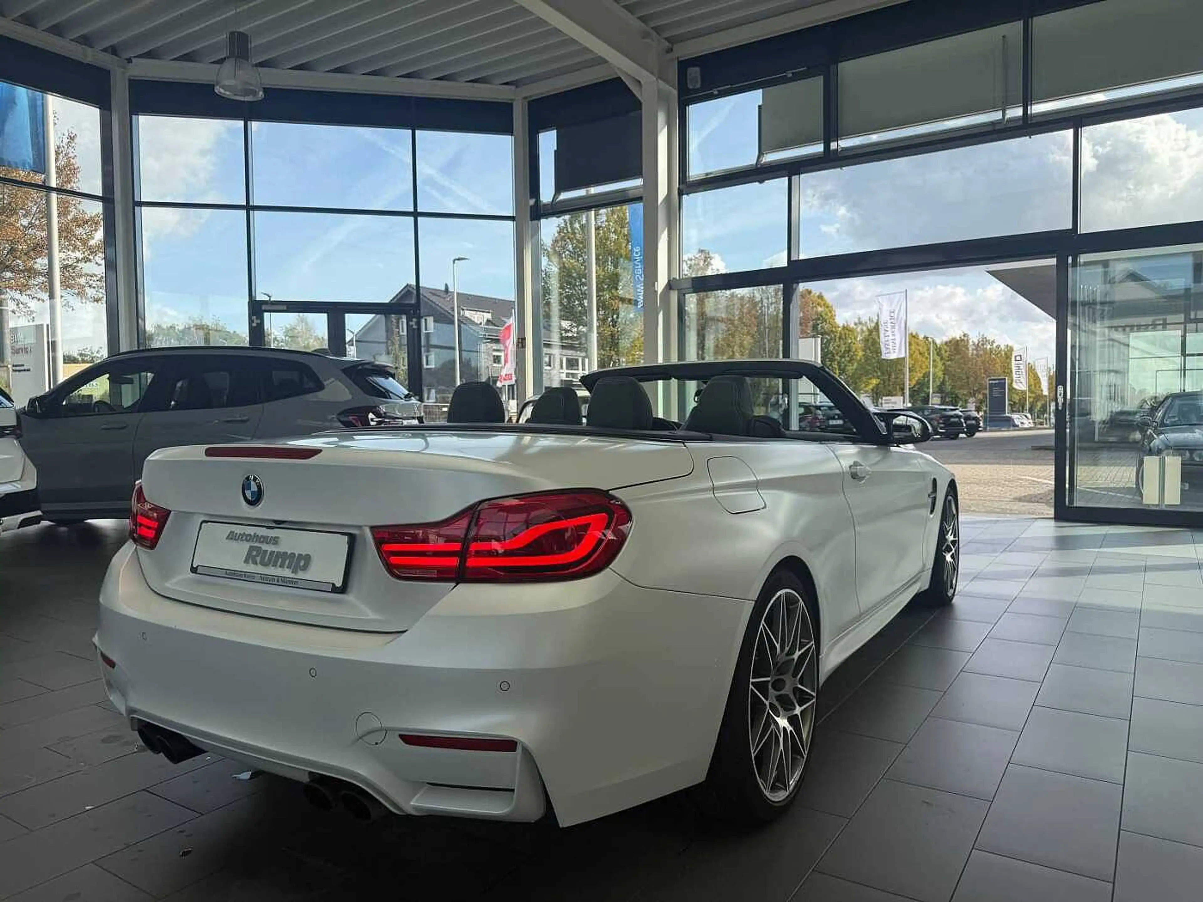 BMW M4 Cabrio Competition Individual/HUD/M Driver’s Pac. — photo 6