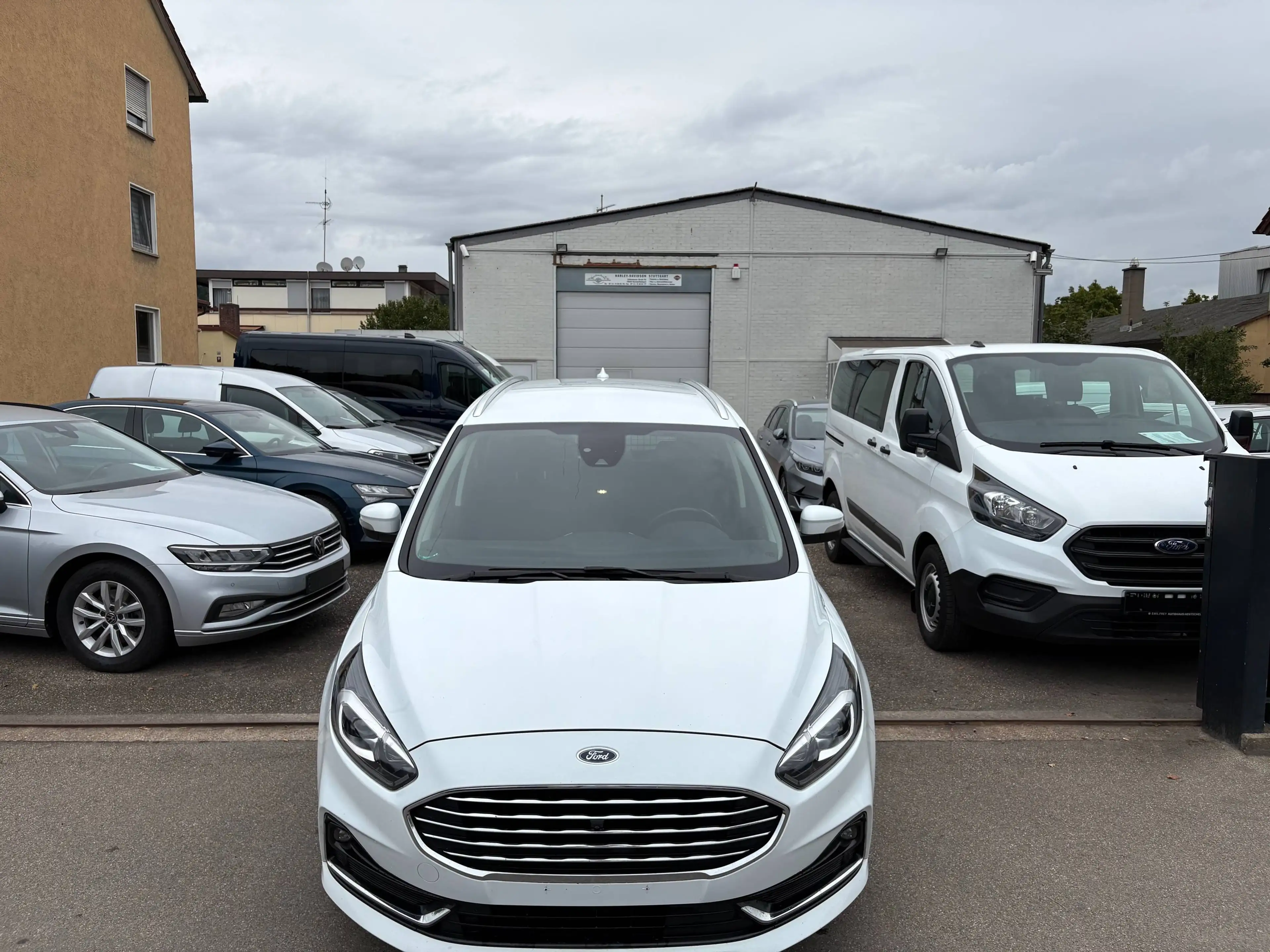 Ford Galaxy Titanium Allrad 7-Sitzer LED AHK 1.Hand — photo 2