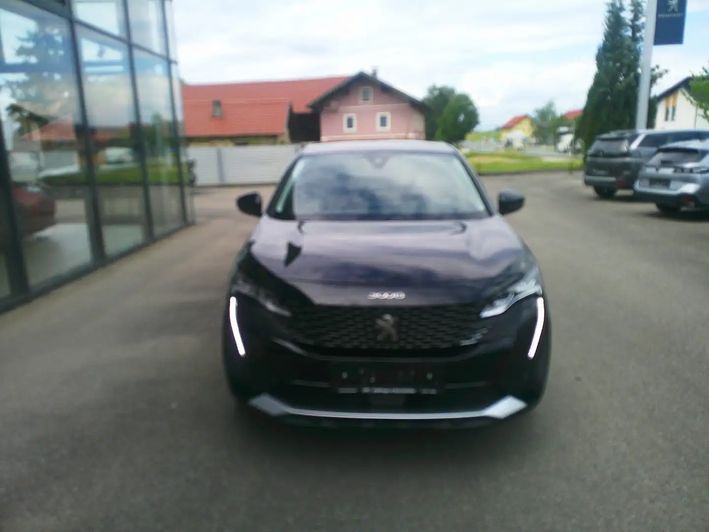 Peugeot 3008 Allure Hybrid 225 e-EAT8 Aut. Schwarz - 2