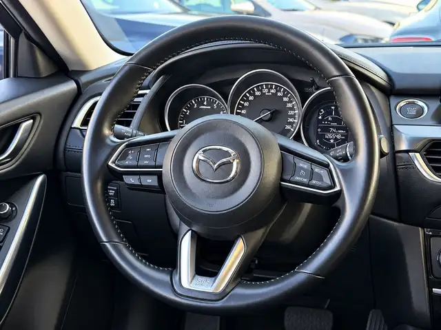 Mazda 6 view 13