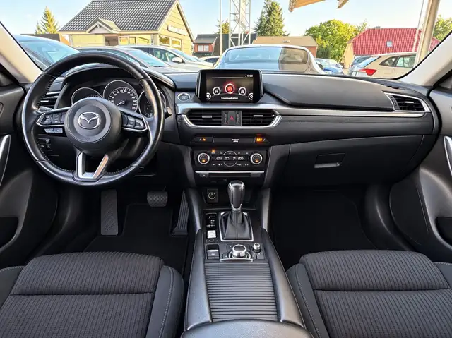 Mazda 6 view 11