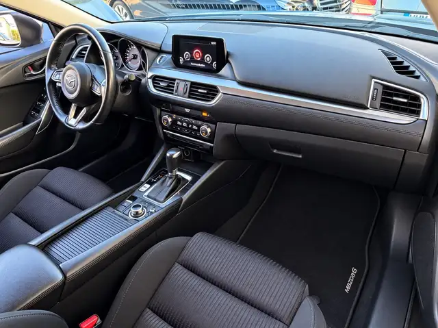 Mazda 6 view 12