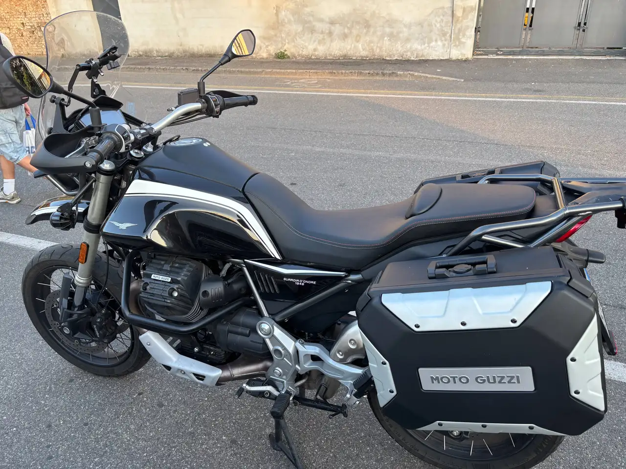 Moto Guzzi V 85 TT