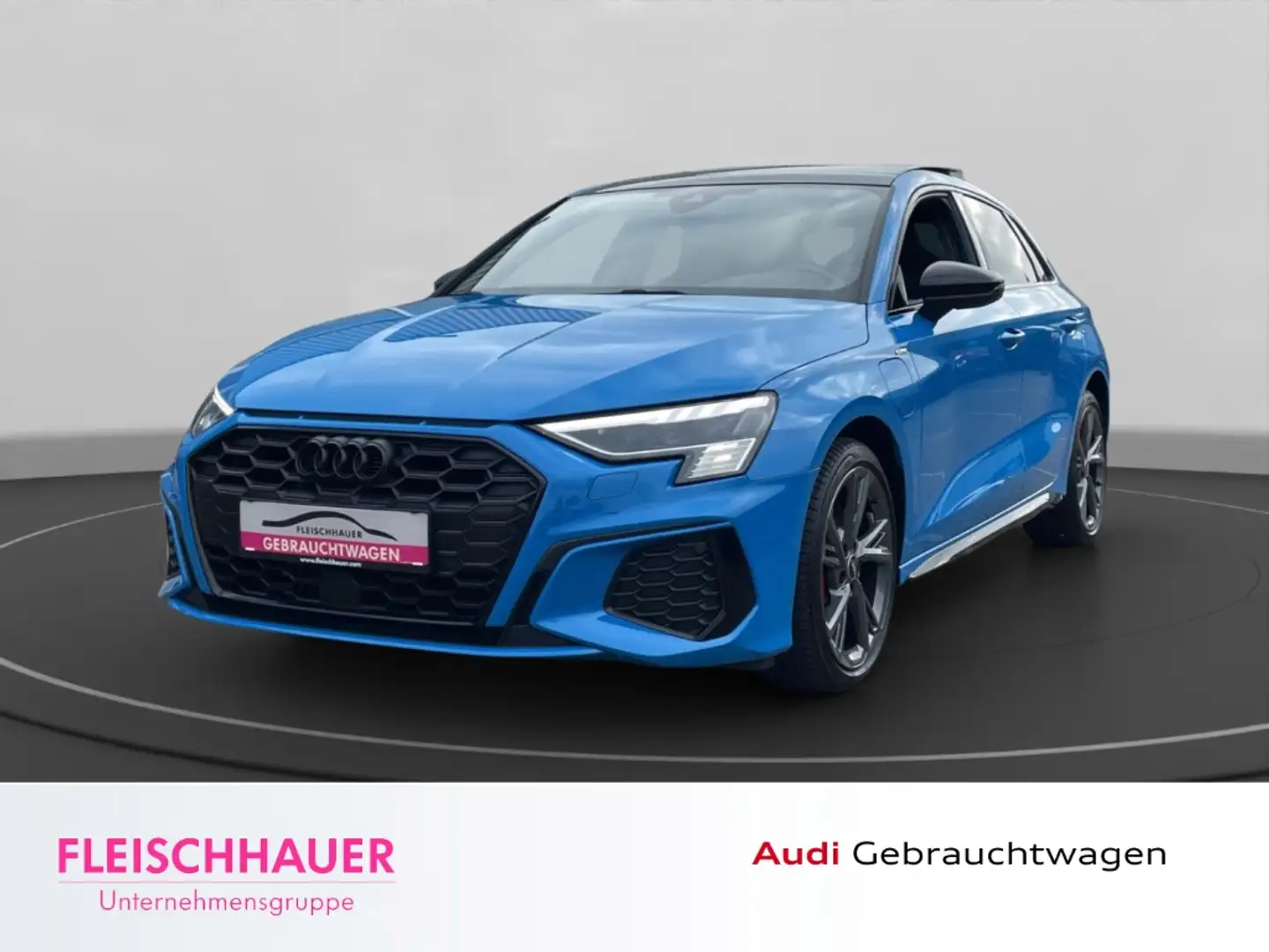 Audi A3 Sportback 45 TFSI e S Line Interieur Matrix Pano R Blauw - 1