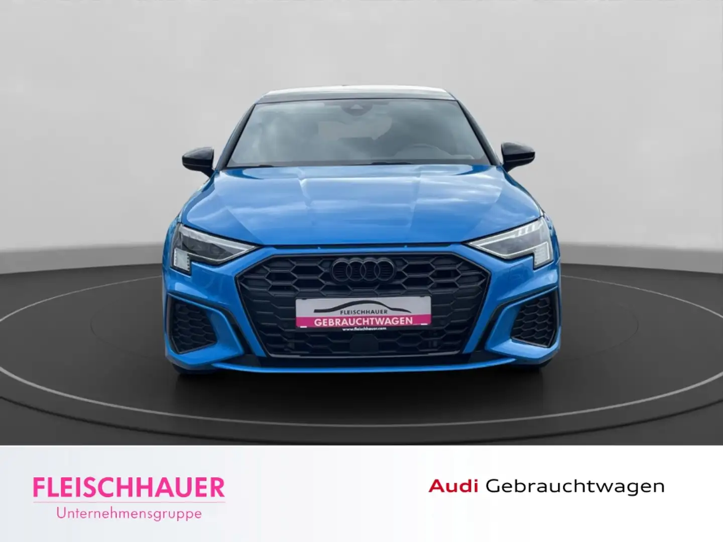 Audi A3 Sportback 45 TFSI e S Line Interieur Matrix Pano R Blauw - 2