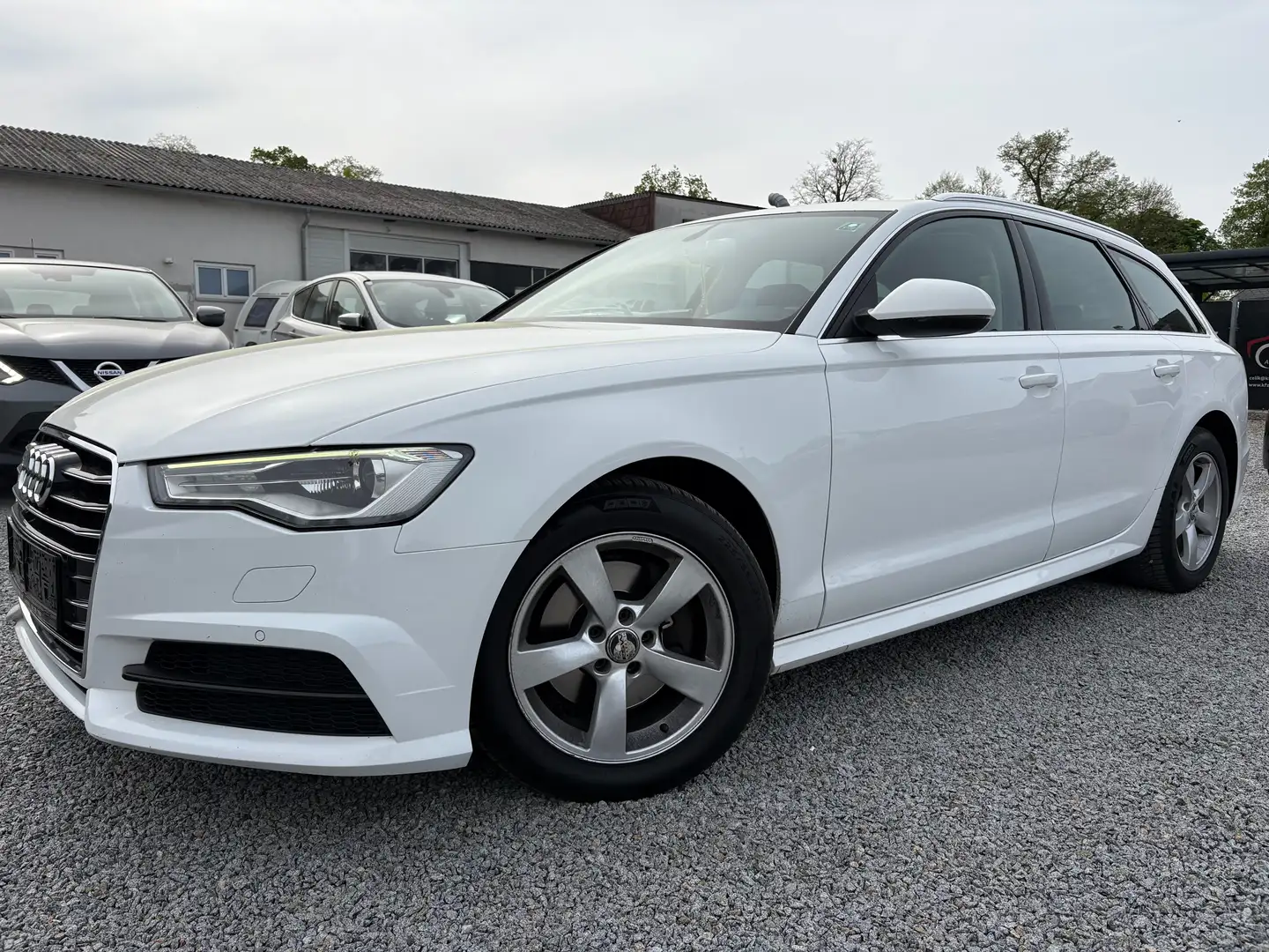 Audi A6 A6 Avant 2,0 TDI ultra S-tronic ultra Weiß - 1
